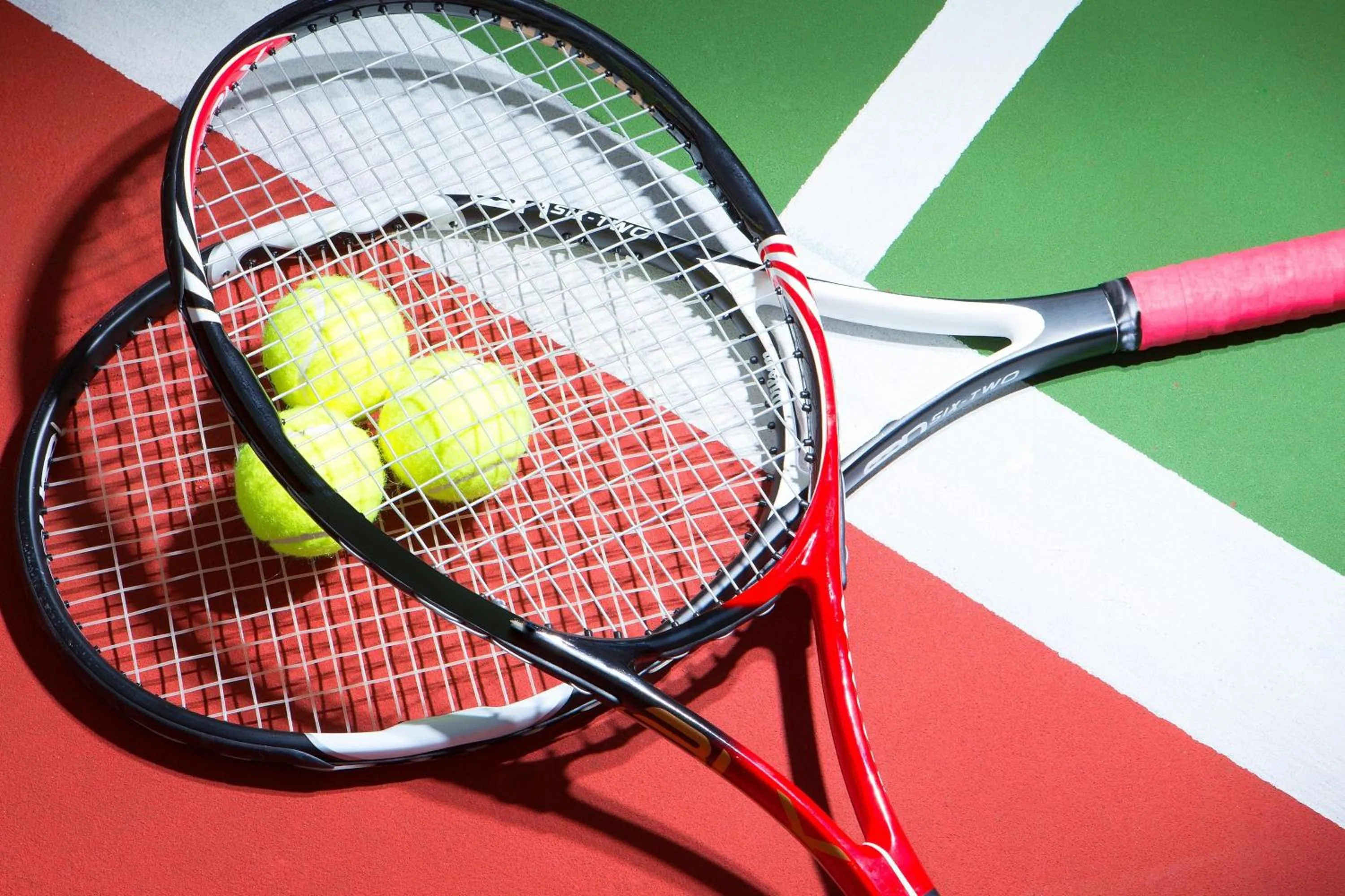 Tennis court in Sheraton Sanya Haitang Bay Resort