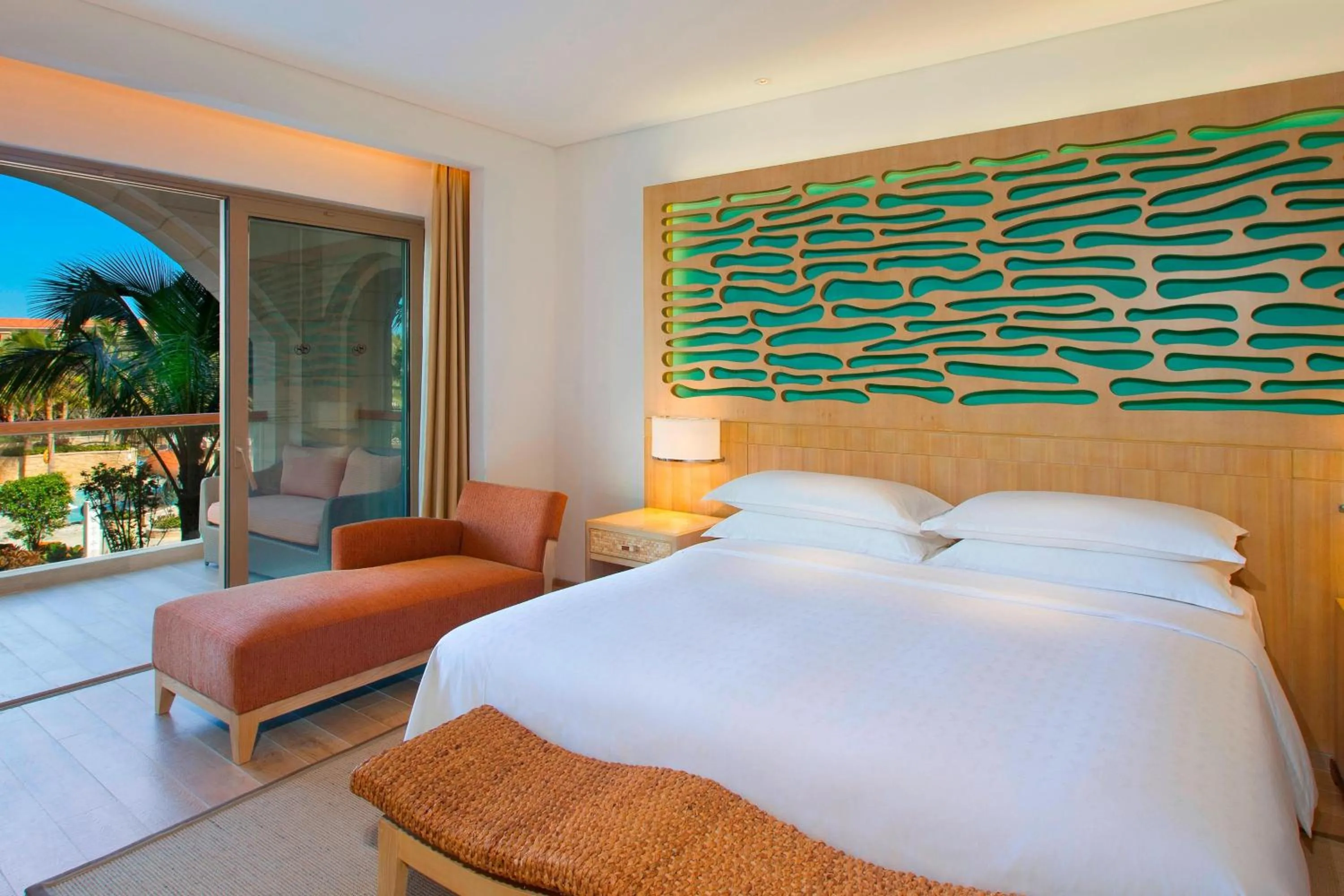 Bedroom, Bed in Sheraton Sanya Haitang Bay Resort