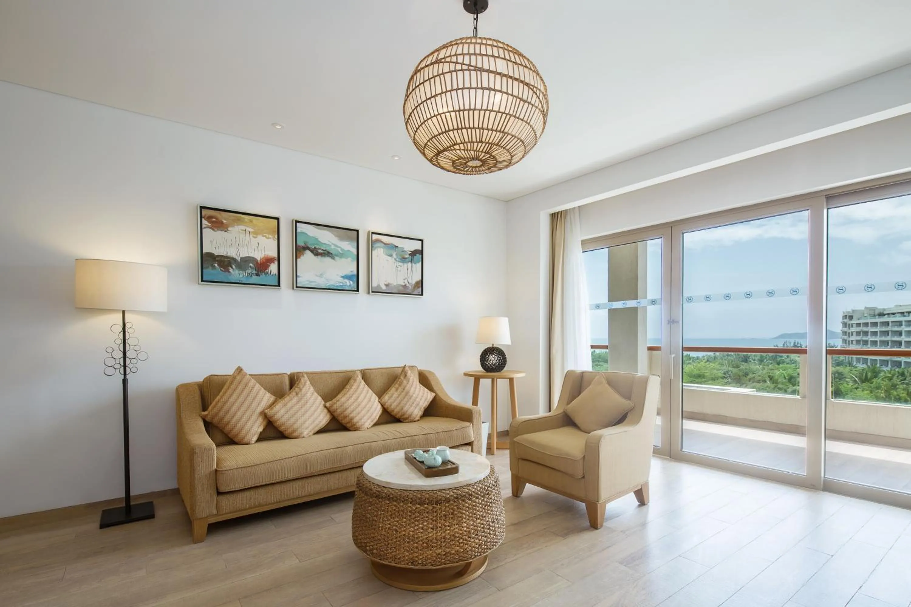 Living room in Sheraton Sanya Haitang Bay Resort