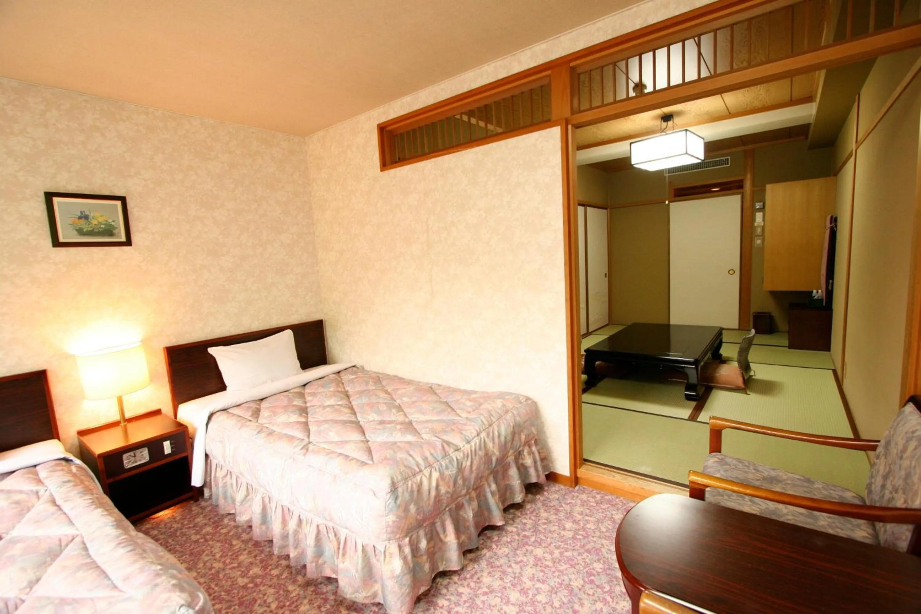 Photo of the whole room in Hoshokaku                                                                                       