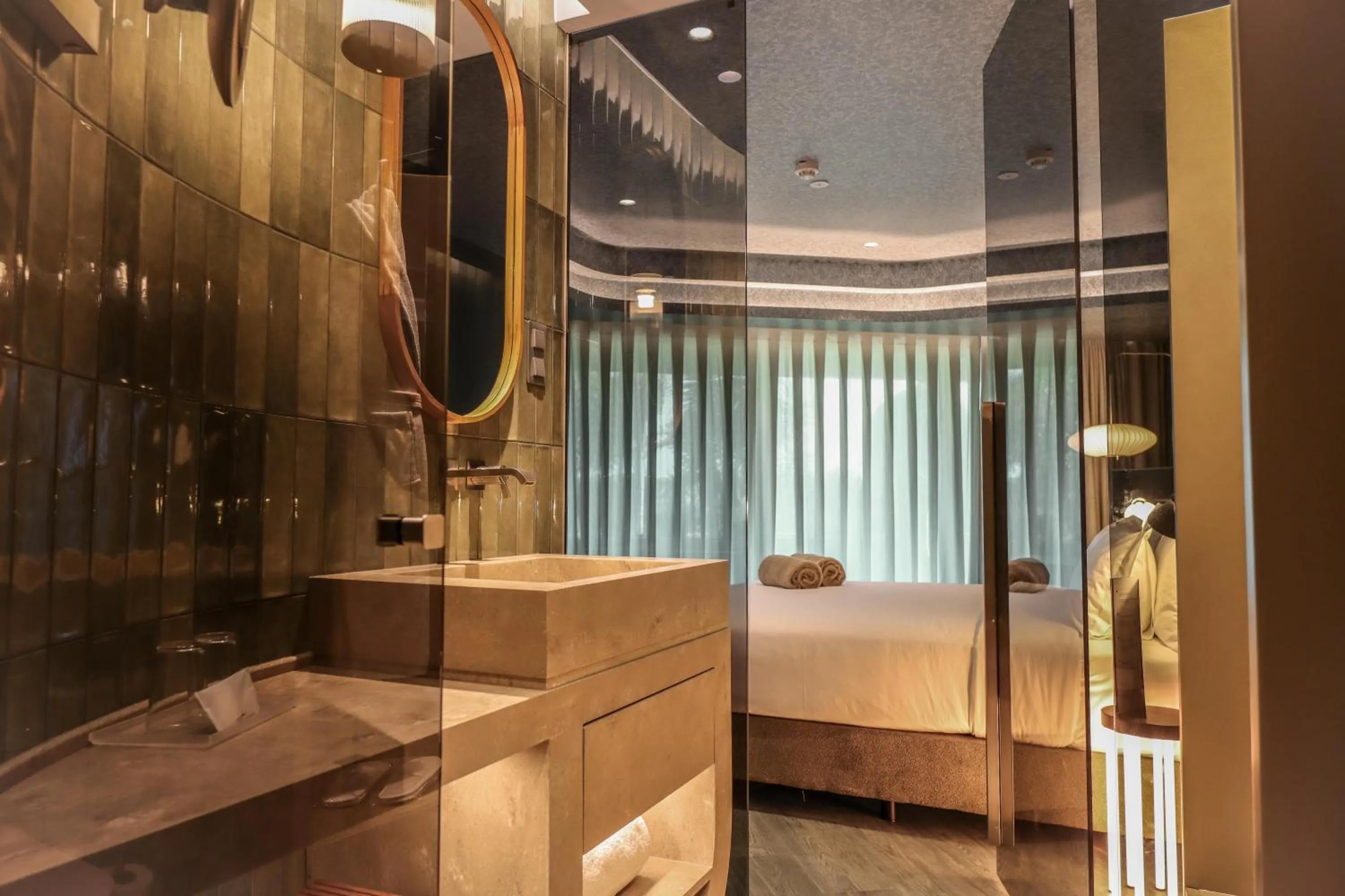 Photo of the whole room, Bed in The Views Oasis