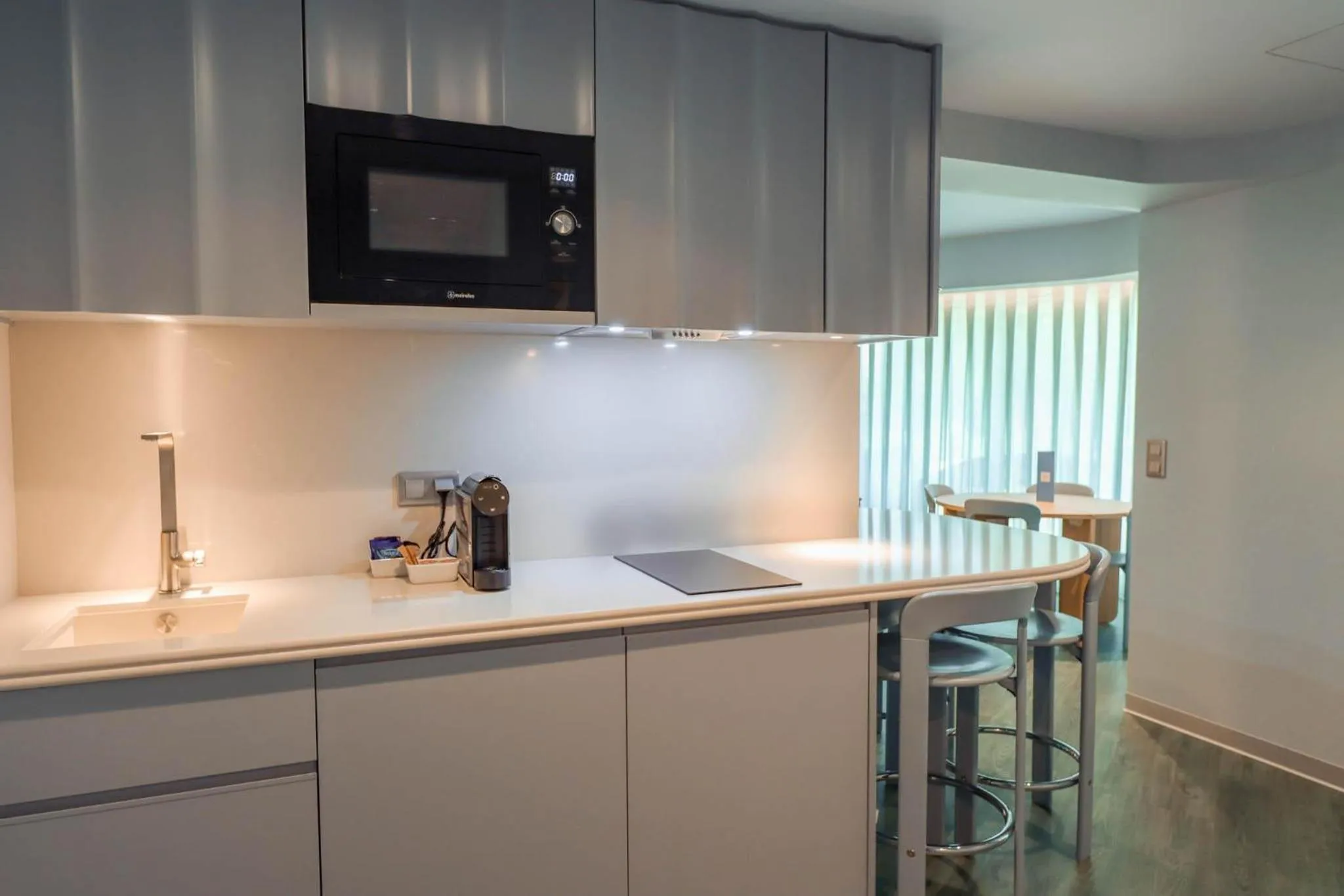 Photo of the whole room in The Views Oasis