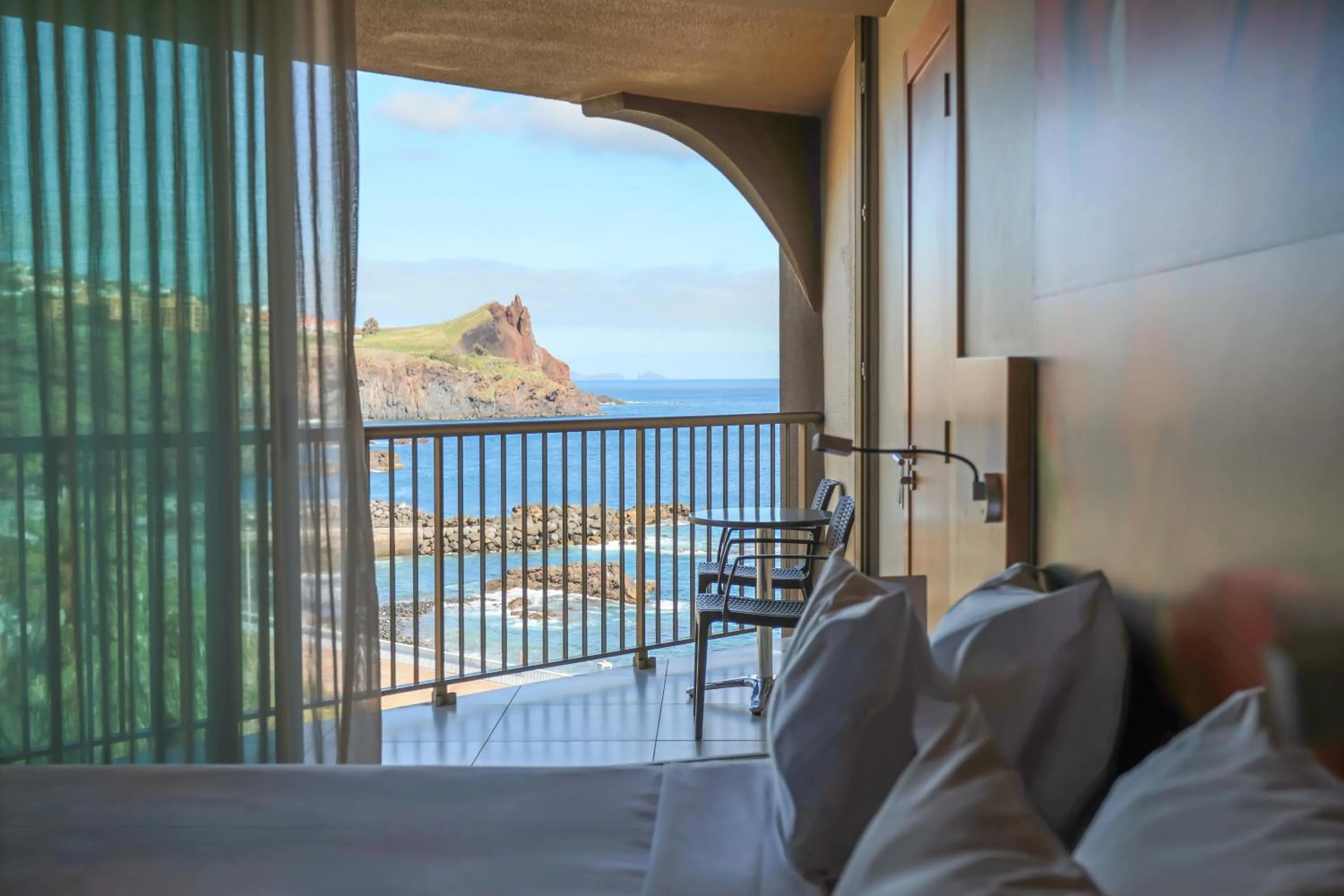 Photo of the whole room in The Views Oasis