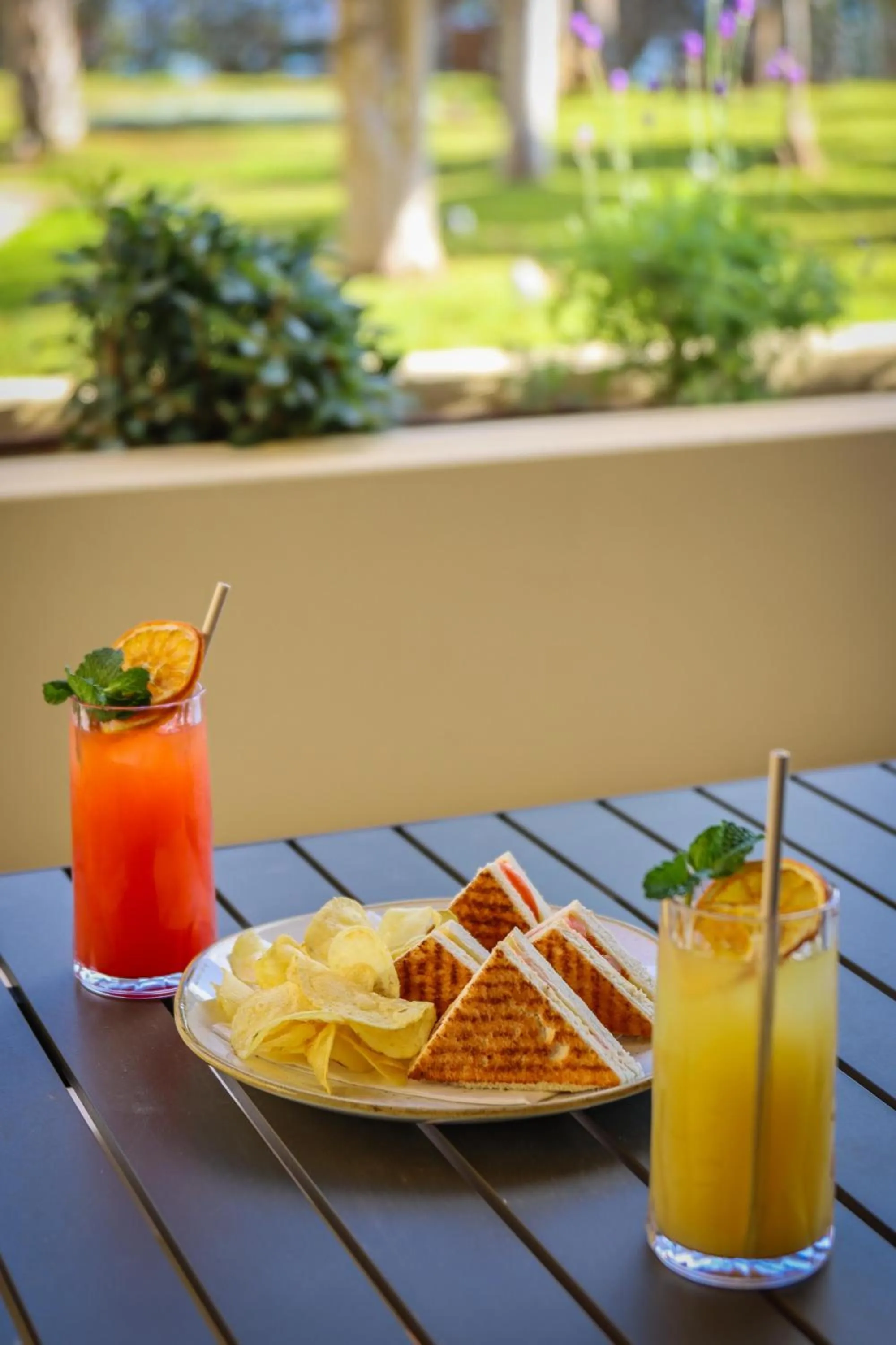 Photo of the whole room in The Views Oasis