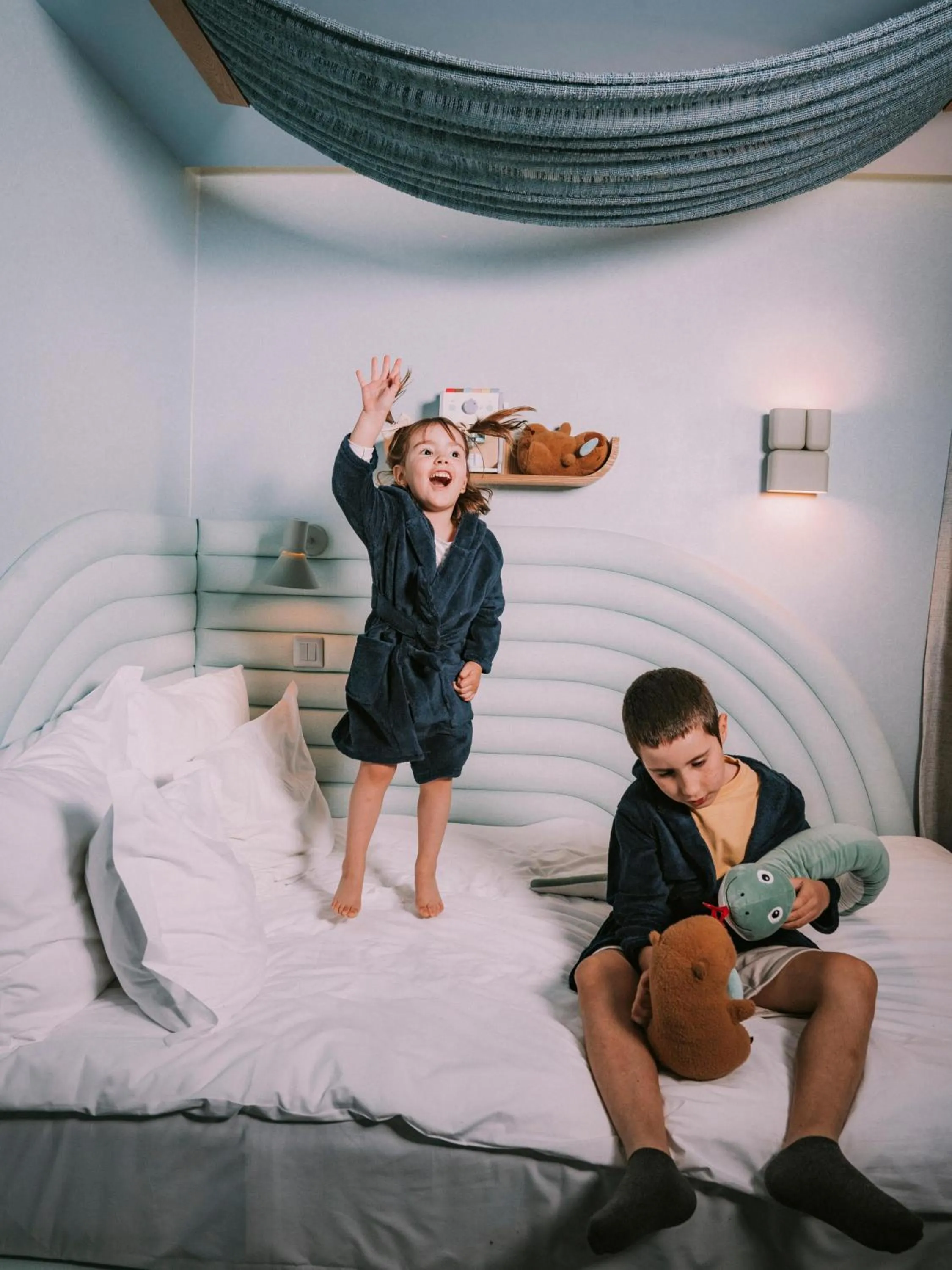 Photo of the whole room, Bed in The Views Oasis