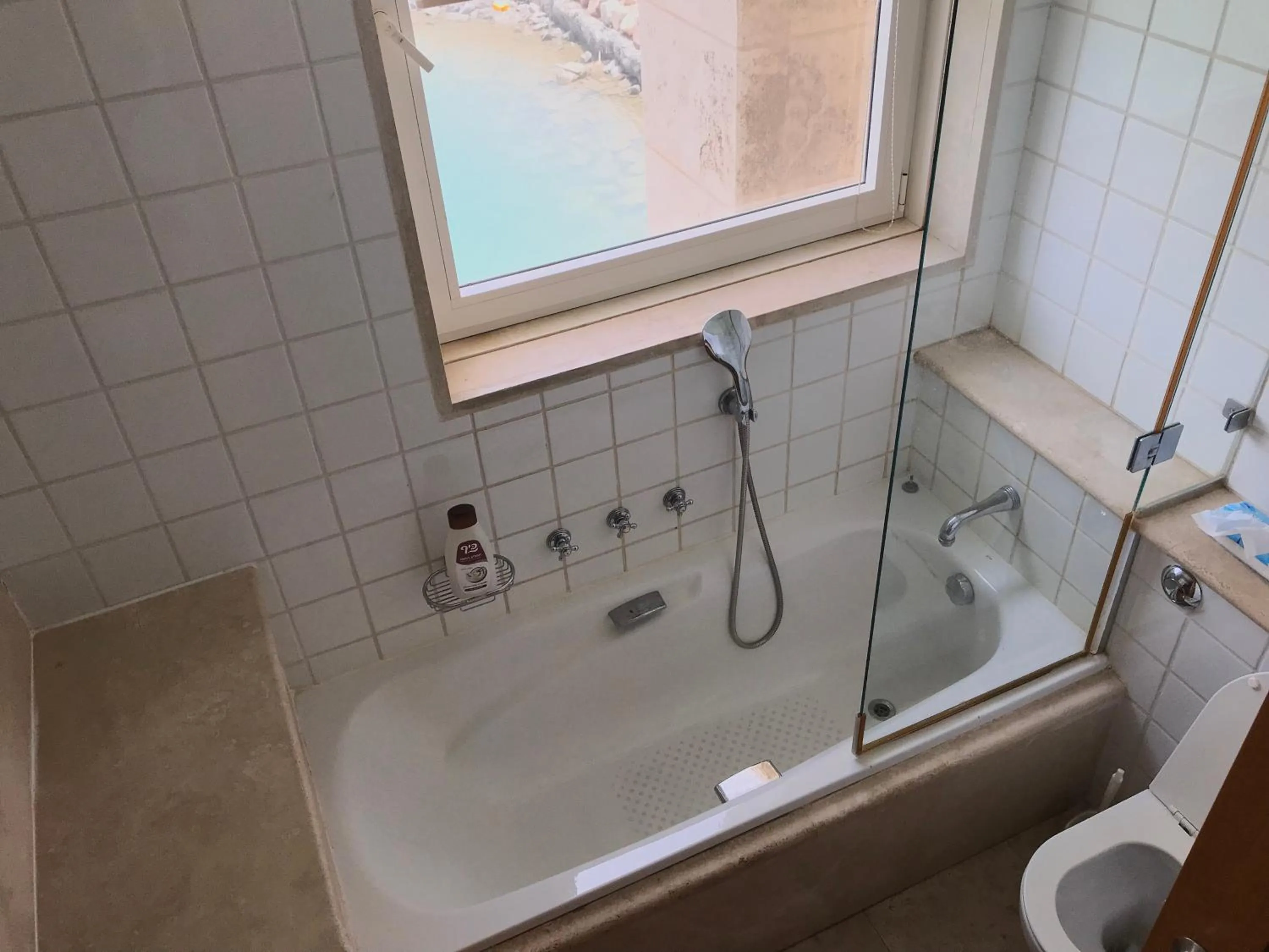 Bathroom in Lagoon suite