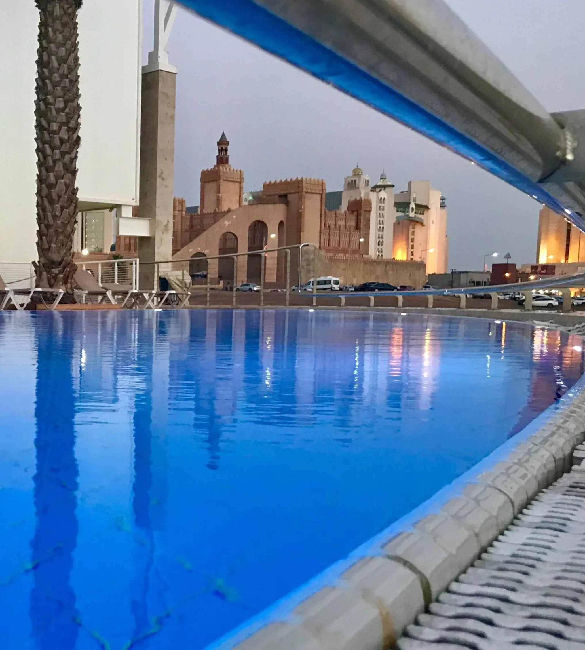 Swimming pool in Lagoon suite