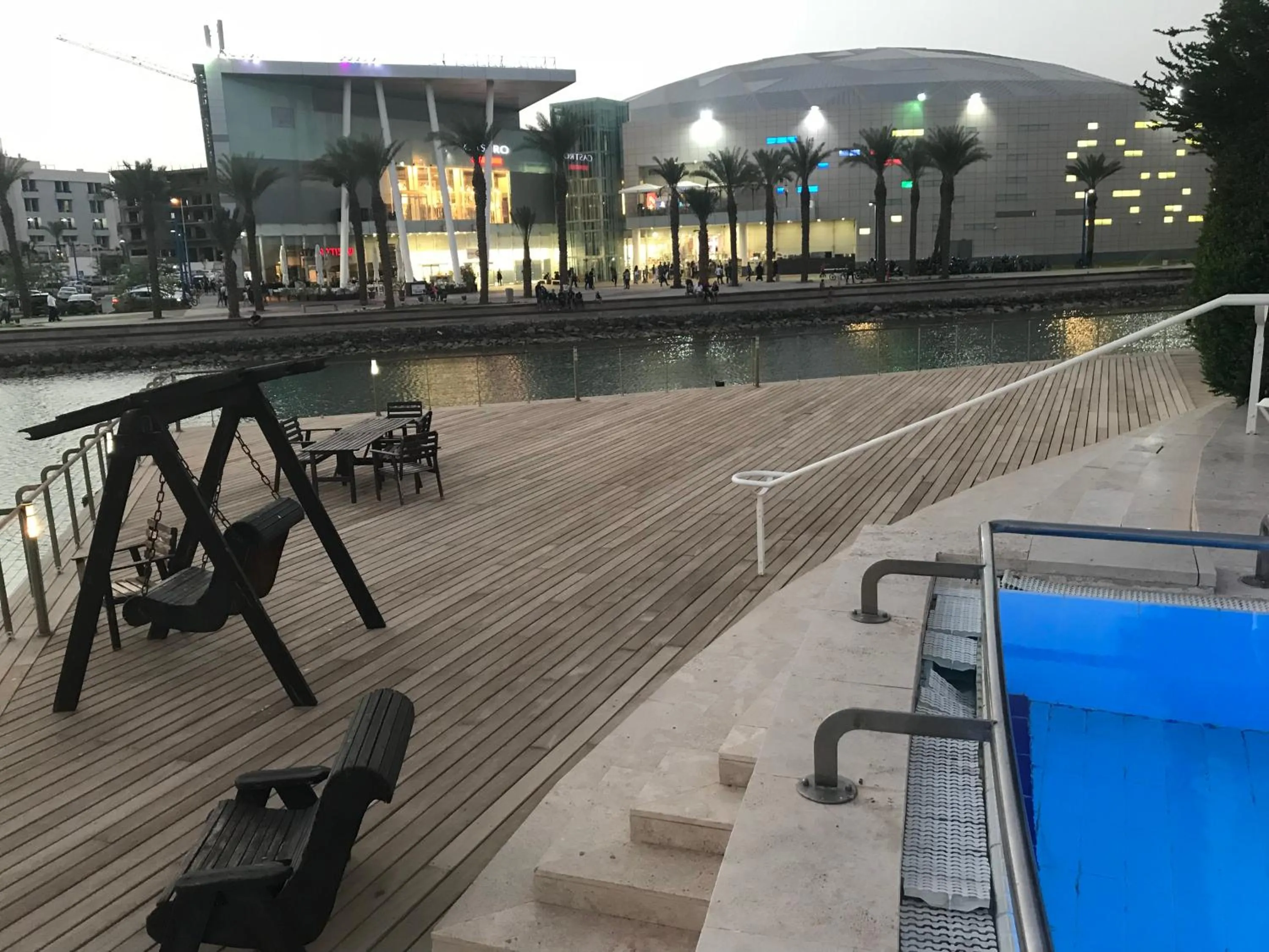 Swimming pool in Lagoon suite