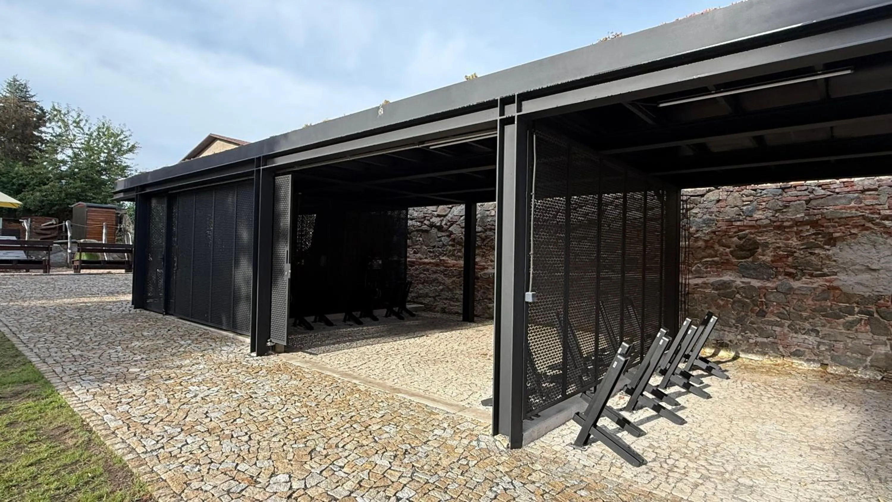 Cycling in Hotel Tynec