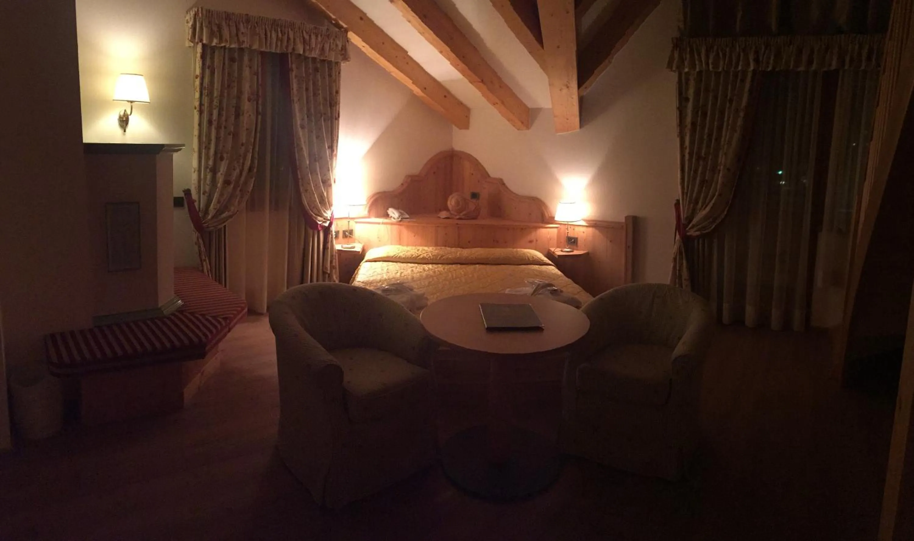 Bedroom, Bed in Campiglio Bellavista