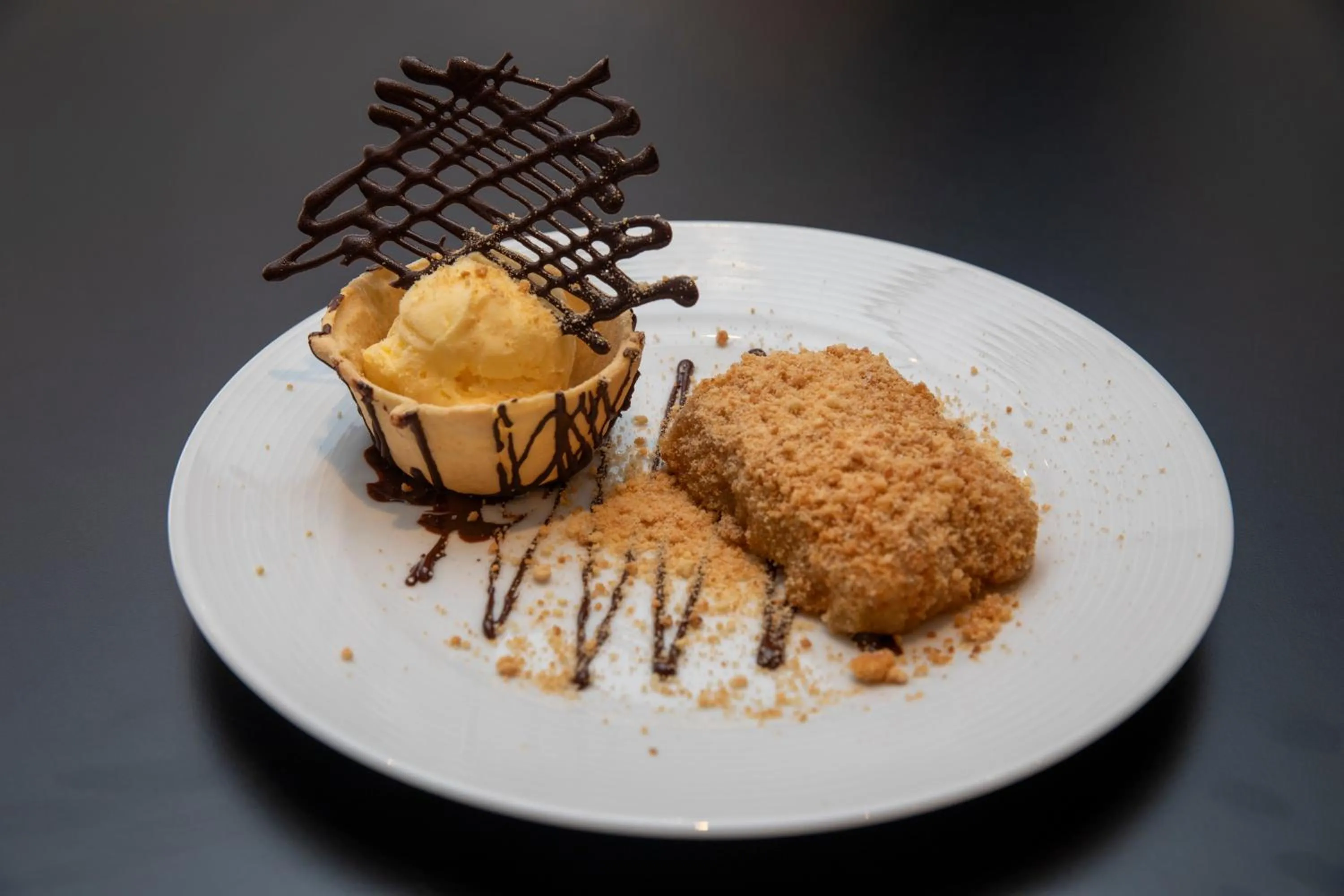 Restaurant/places to eat in VIP Executive Zurique Hotel