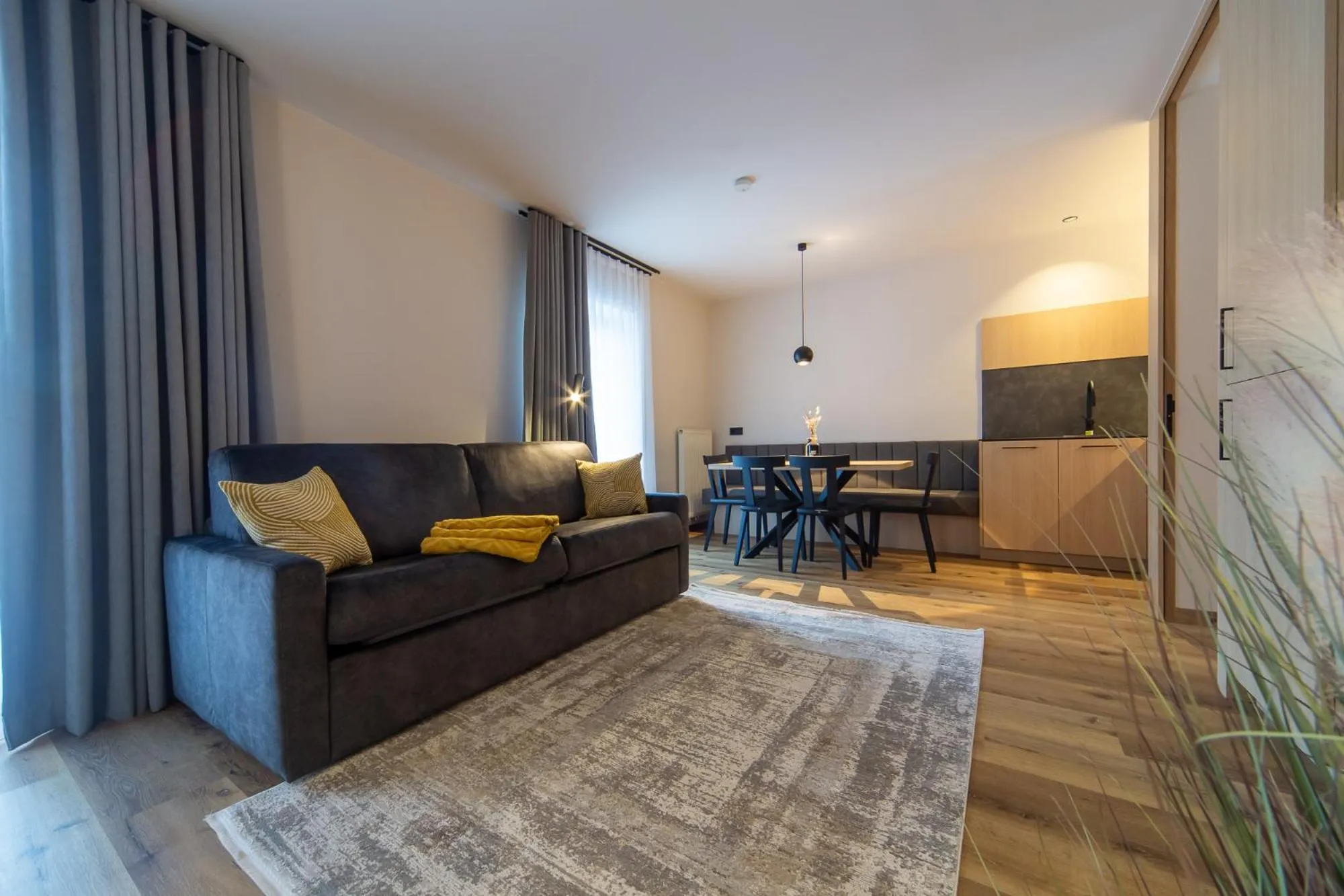 Kitchen or kitchenette in Eden Apartments