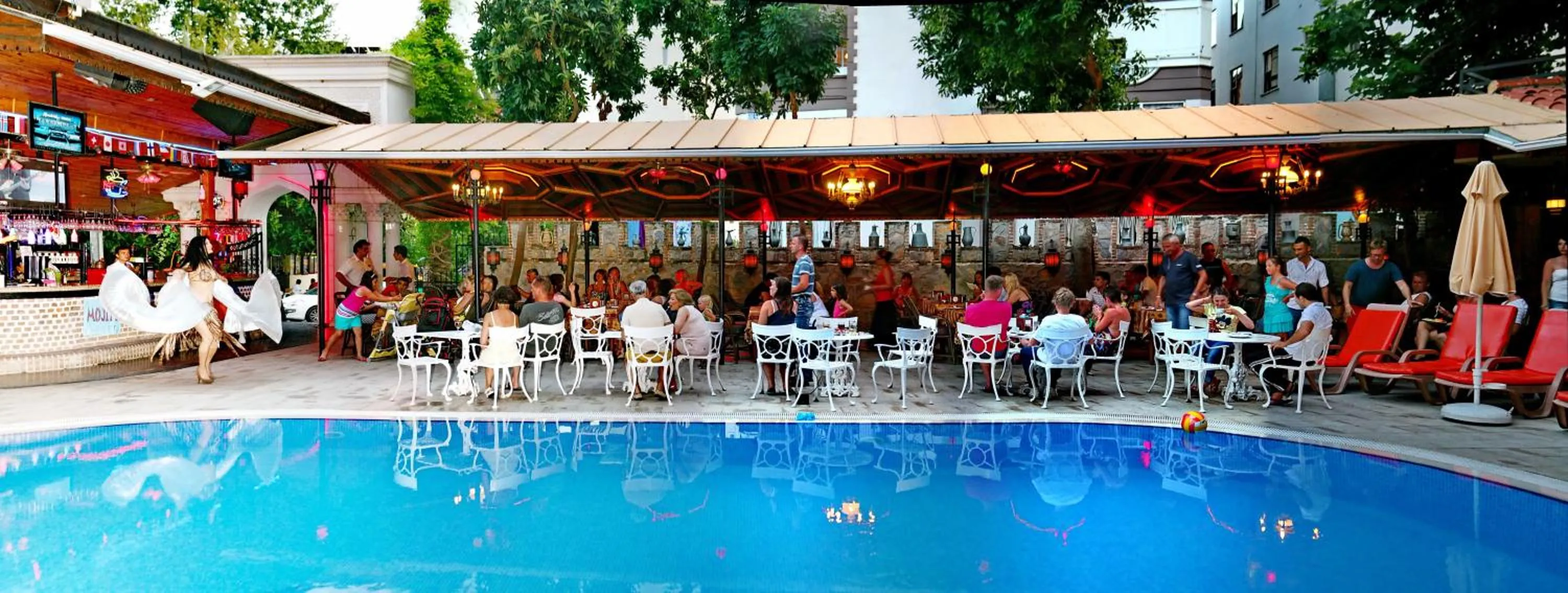 Restaurant/places to eat in Kleopatra Fatih Hotel