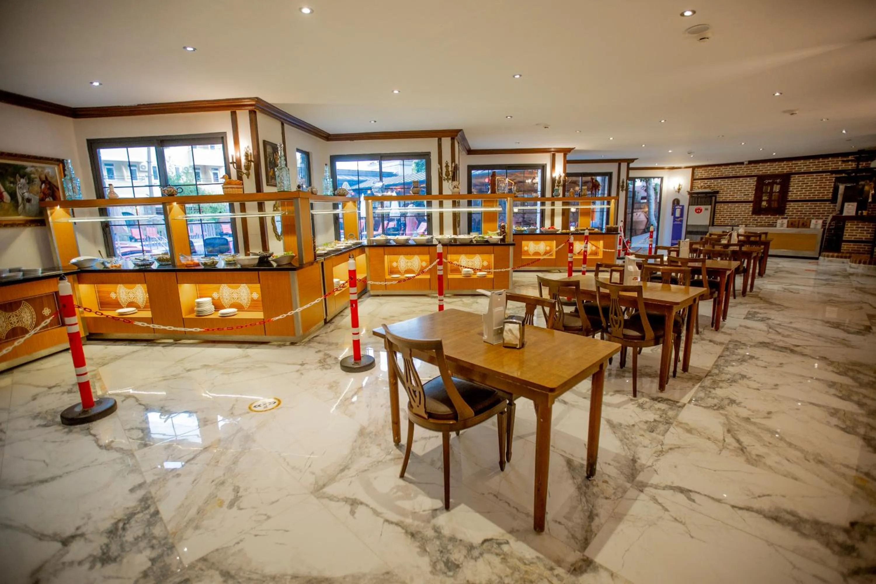 Restaurant/places to eat in Kleopatra Fatih Hotel