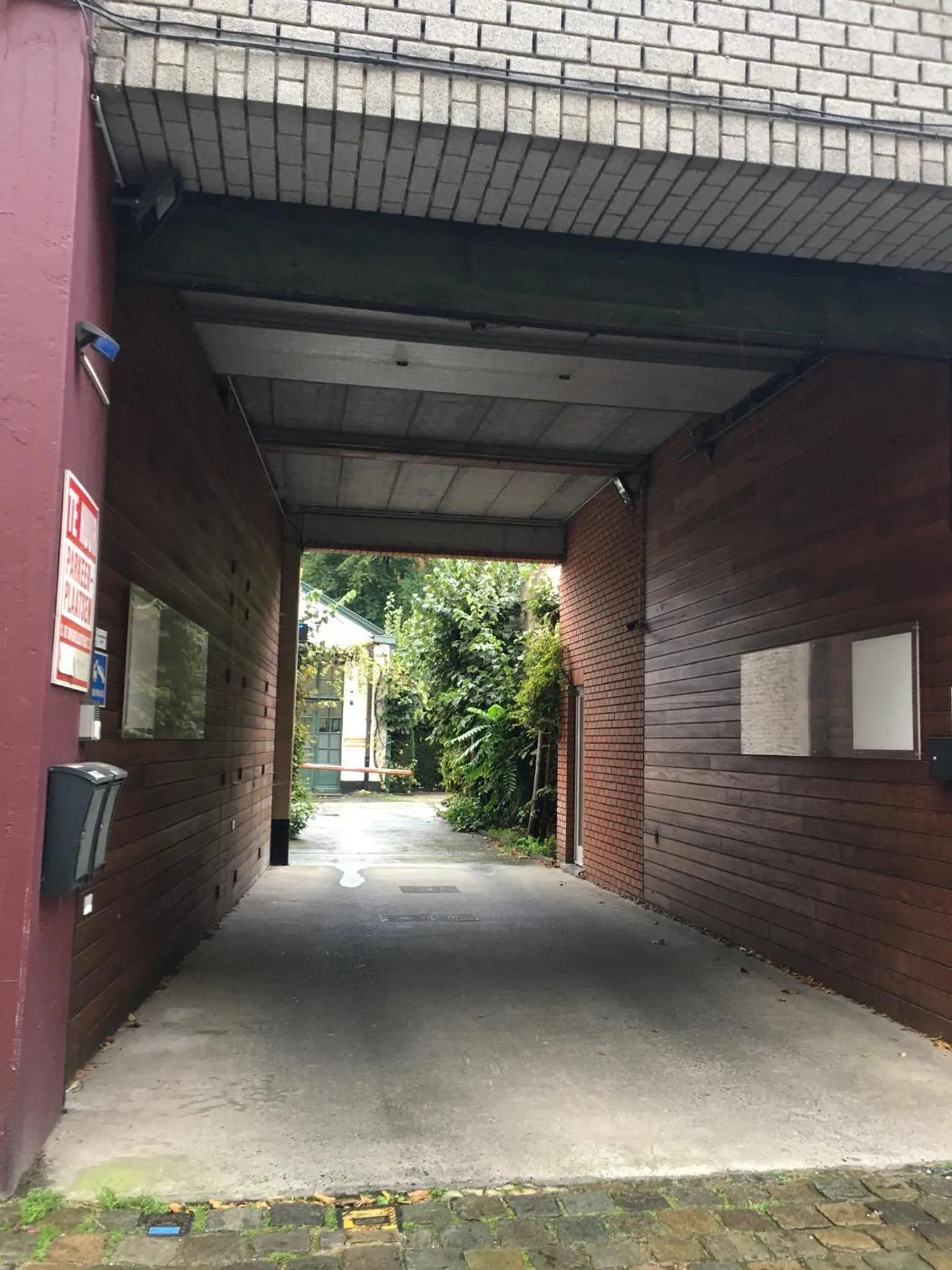 Parking in B&B PETIT PRINCE, GENT