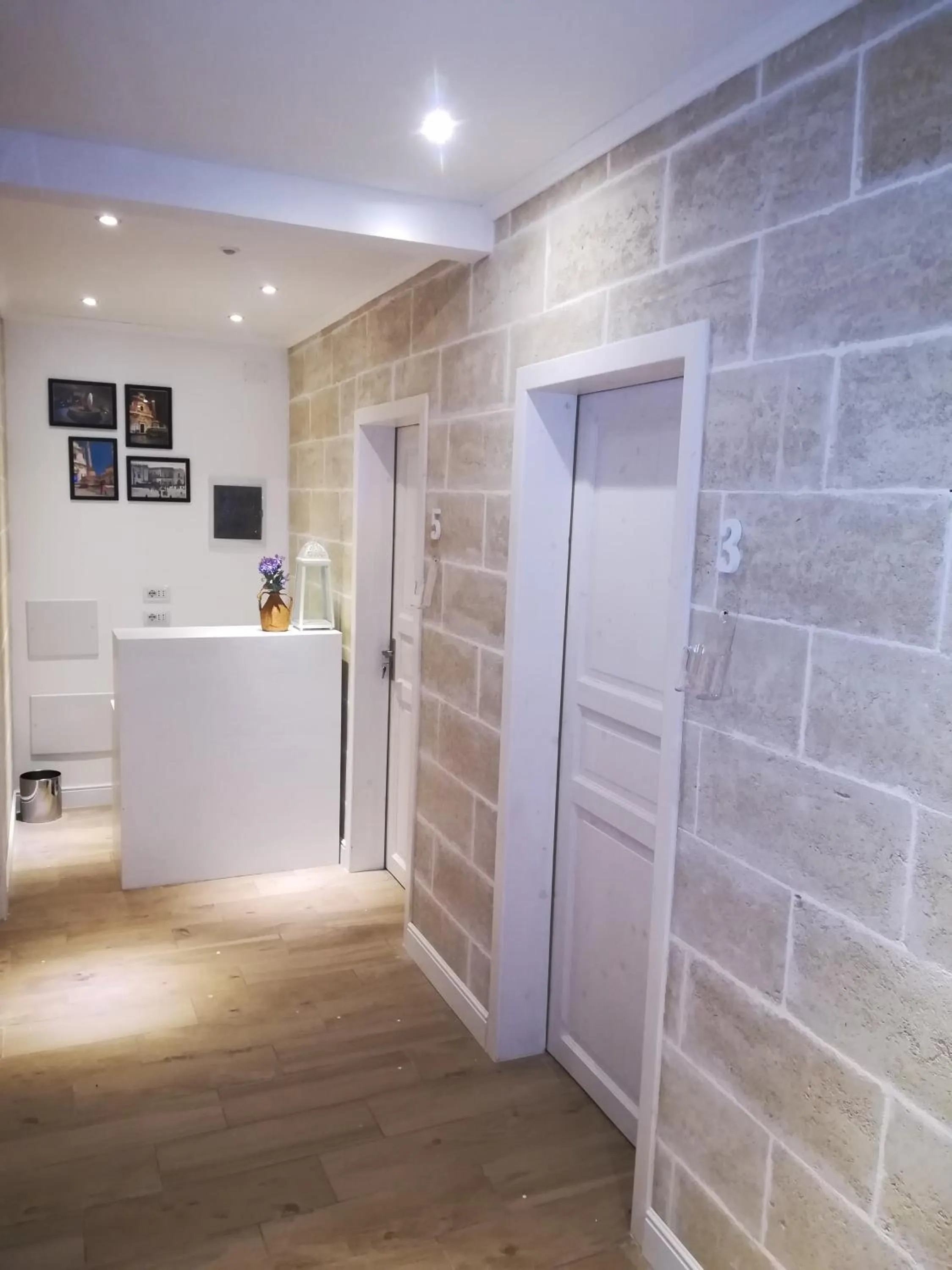 Breakfast in B&B Suites Via del Mare