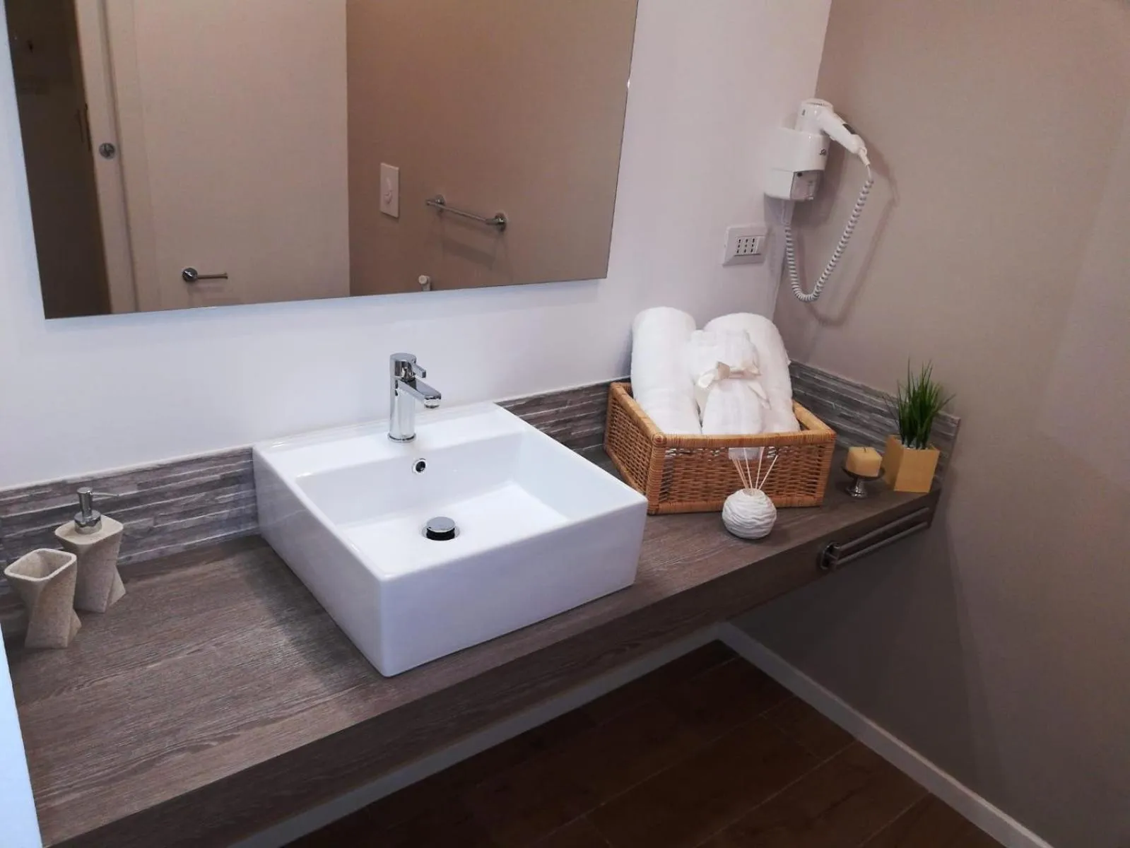 Bathroom in B&B Suites Via del Mare