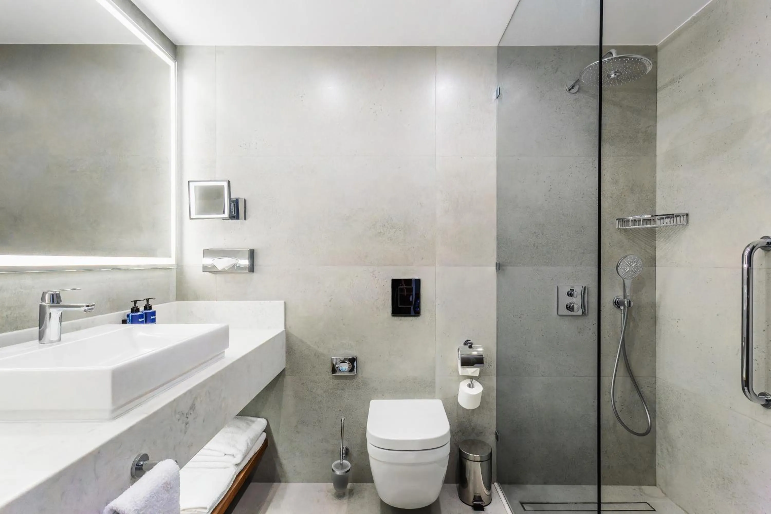 Shower in Radisson Blu Hotel, Tashkent