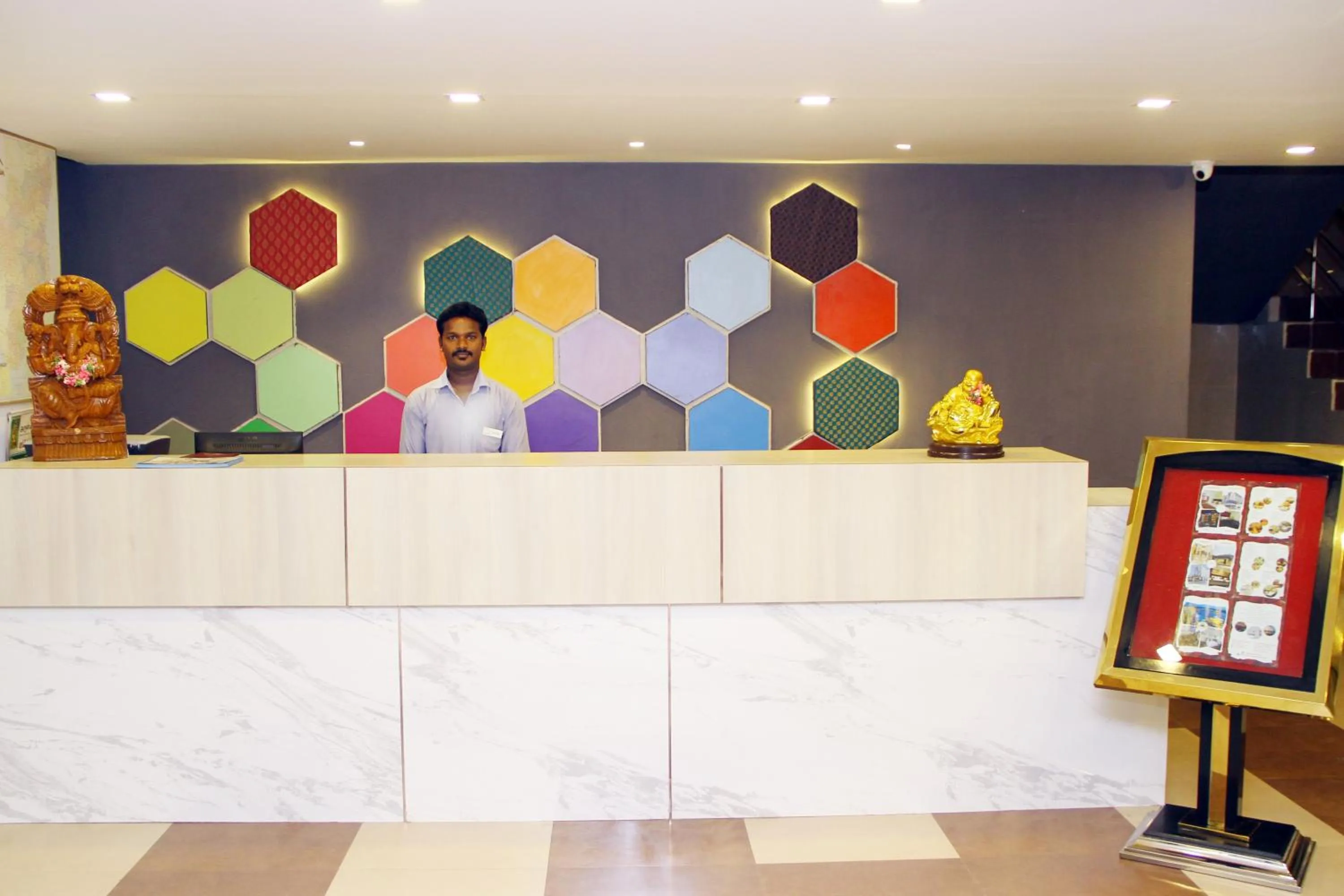 Lobby or reception in Vinayaga by Poppys ,Kumbakonam