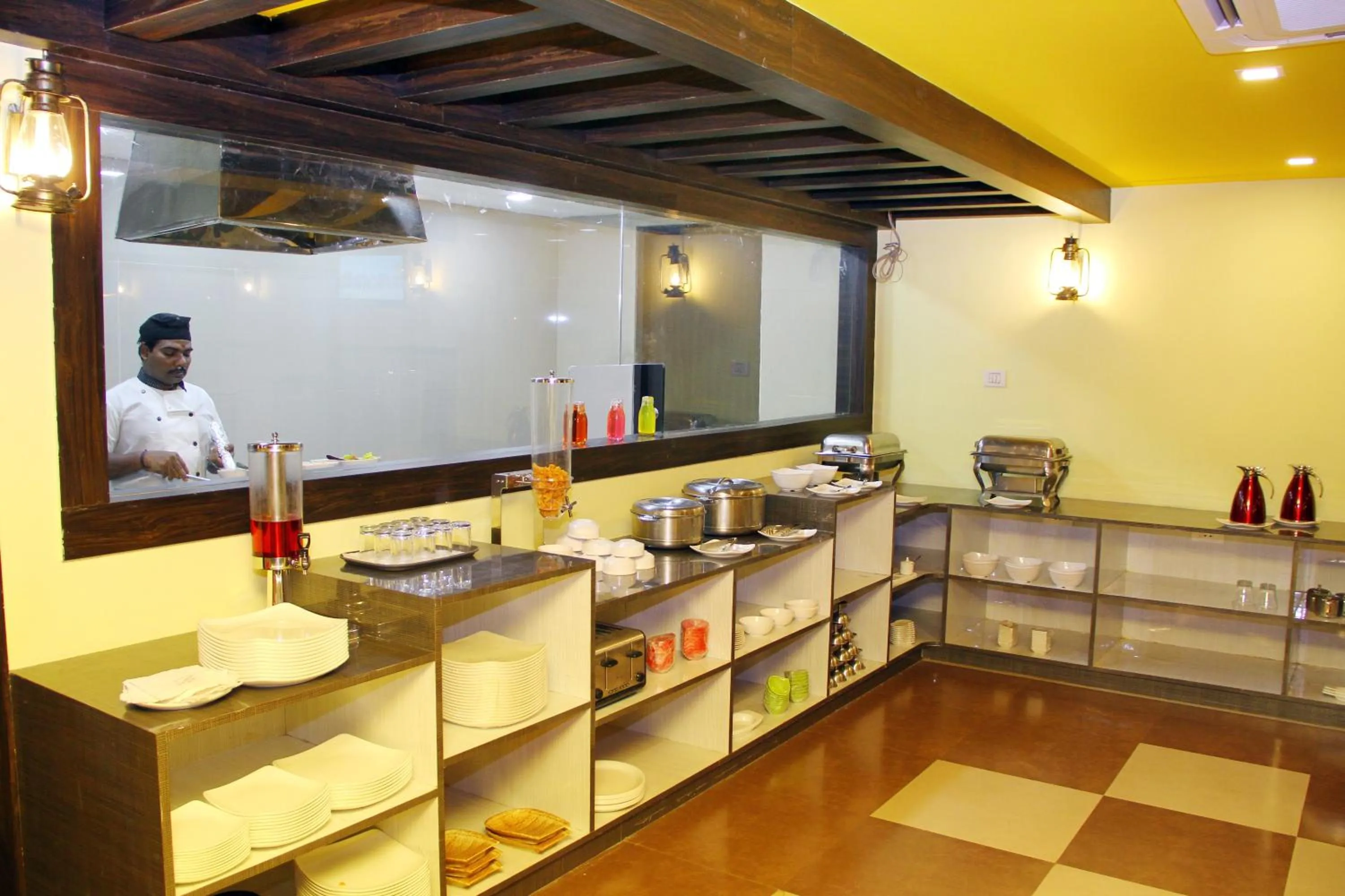 Food and drinks in Vinayaga by Poppys ,Kumbakonam