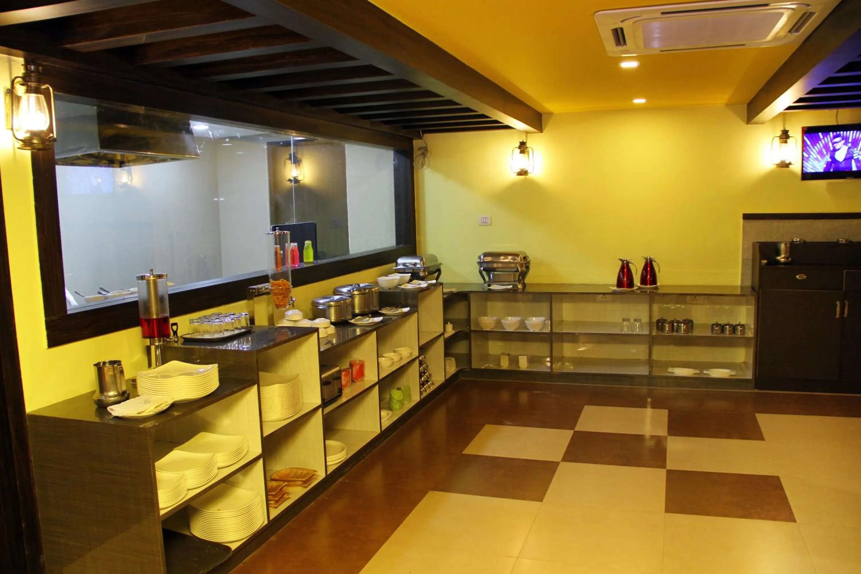 Food and drinks in Vinayaga by Poppys ,Kumbakonam