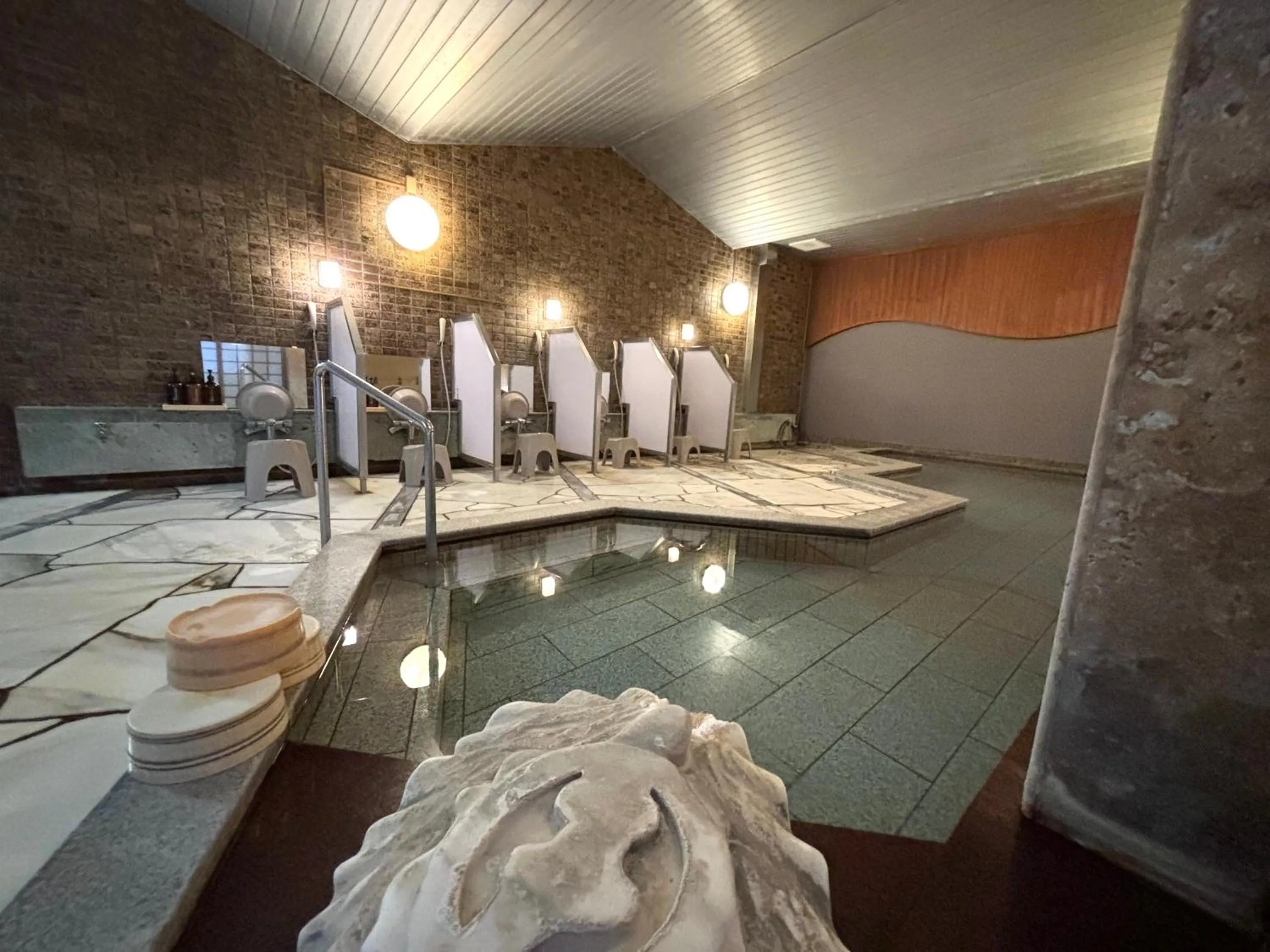 Shower in Kameya Rakan