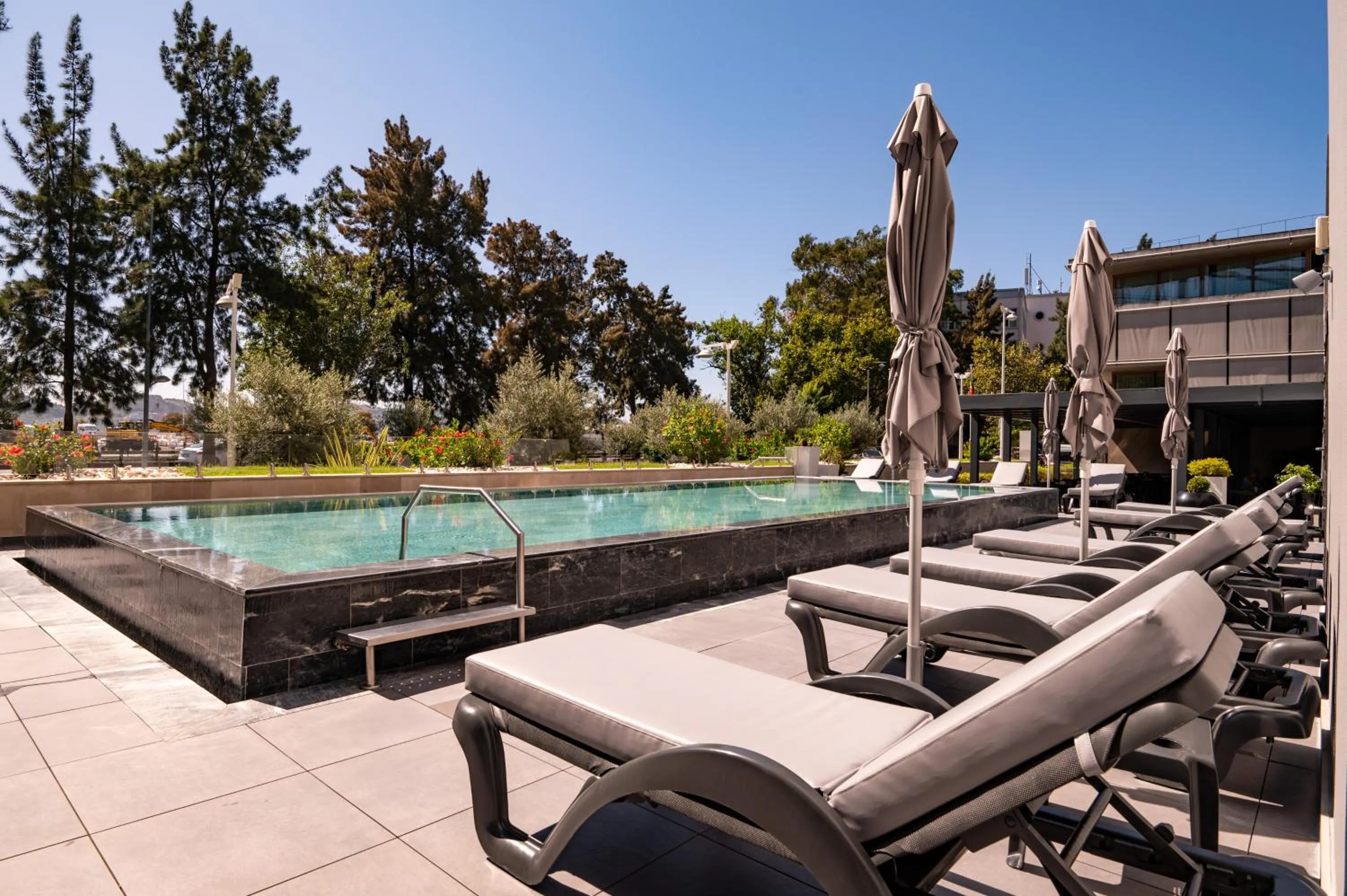 Swimming pool in Vila Gale Opera