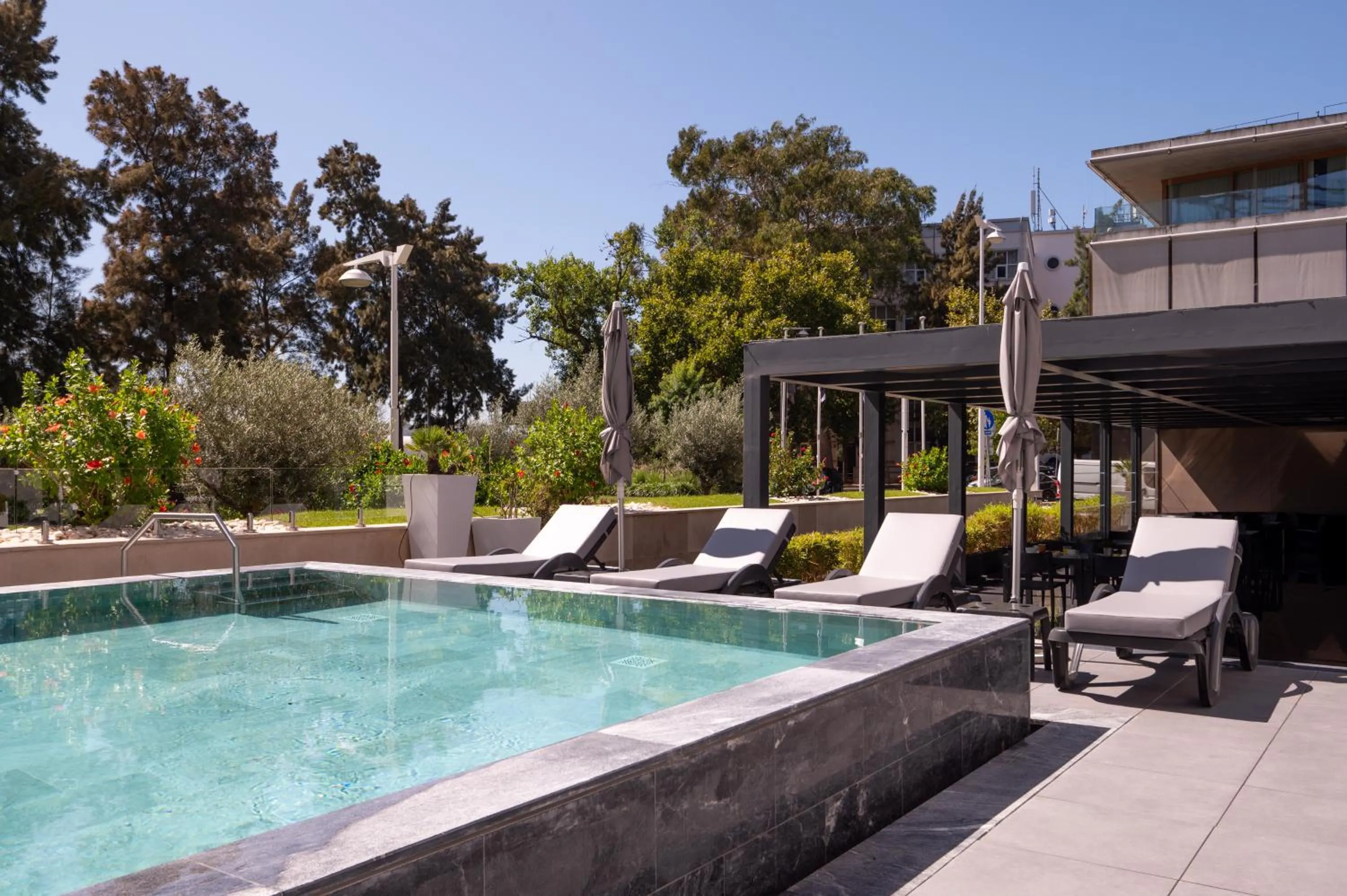 Swimming pool in Vila Gale Opera