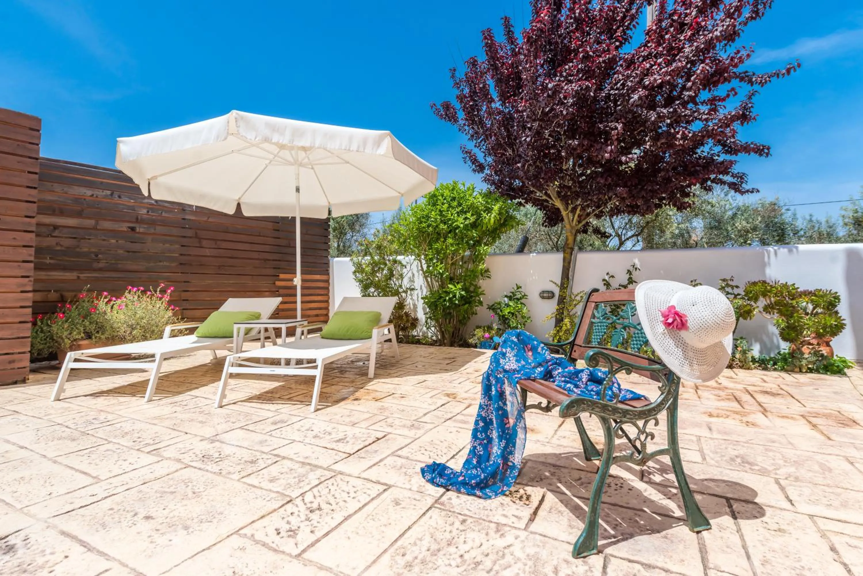 sunbed in Lorenzo Villas with Private Pool, 200m from the beach, by ZanteWize