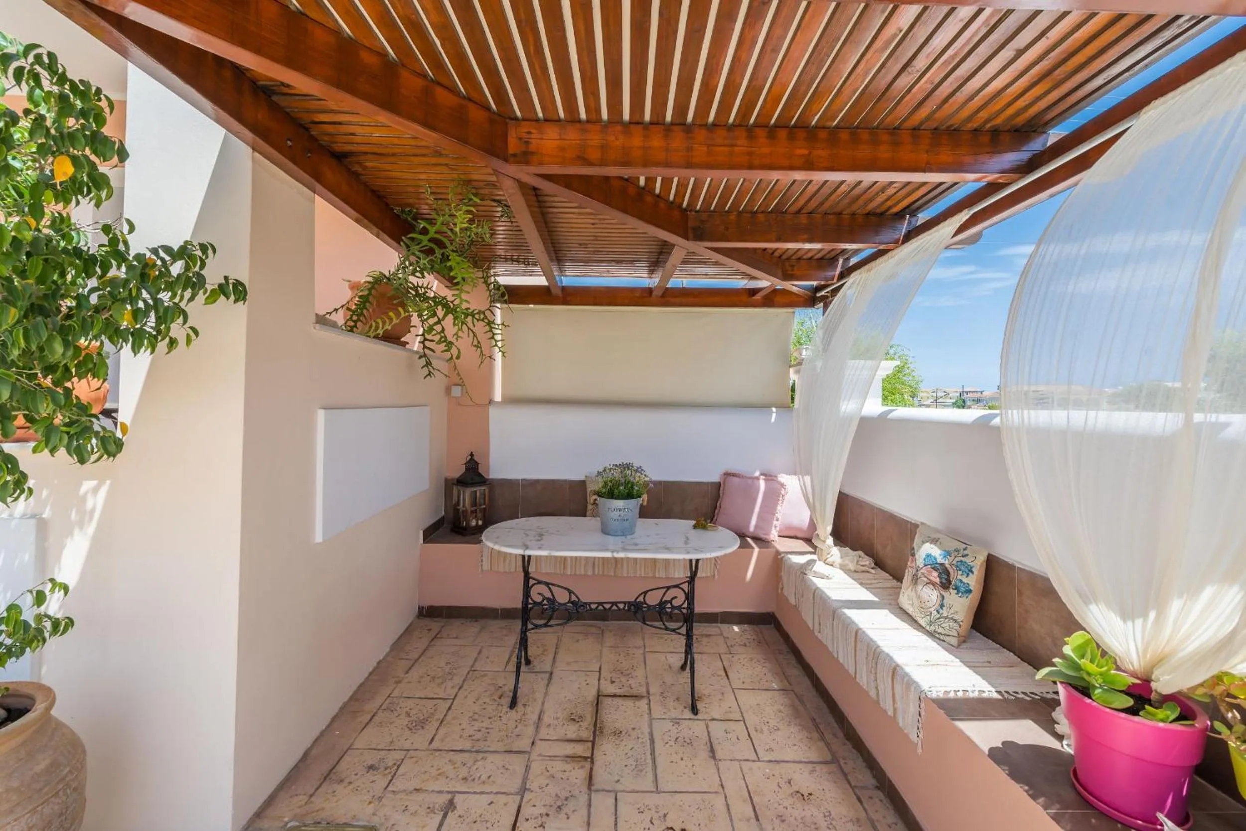 Balcony/Terrace in Lorenzo Villas with Private Pool, 200m from the beach, by ZanteWize