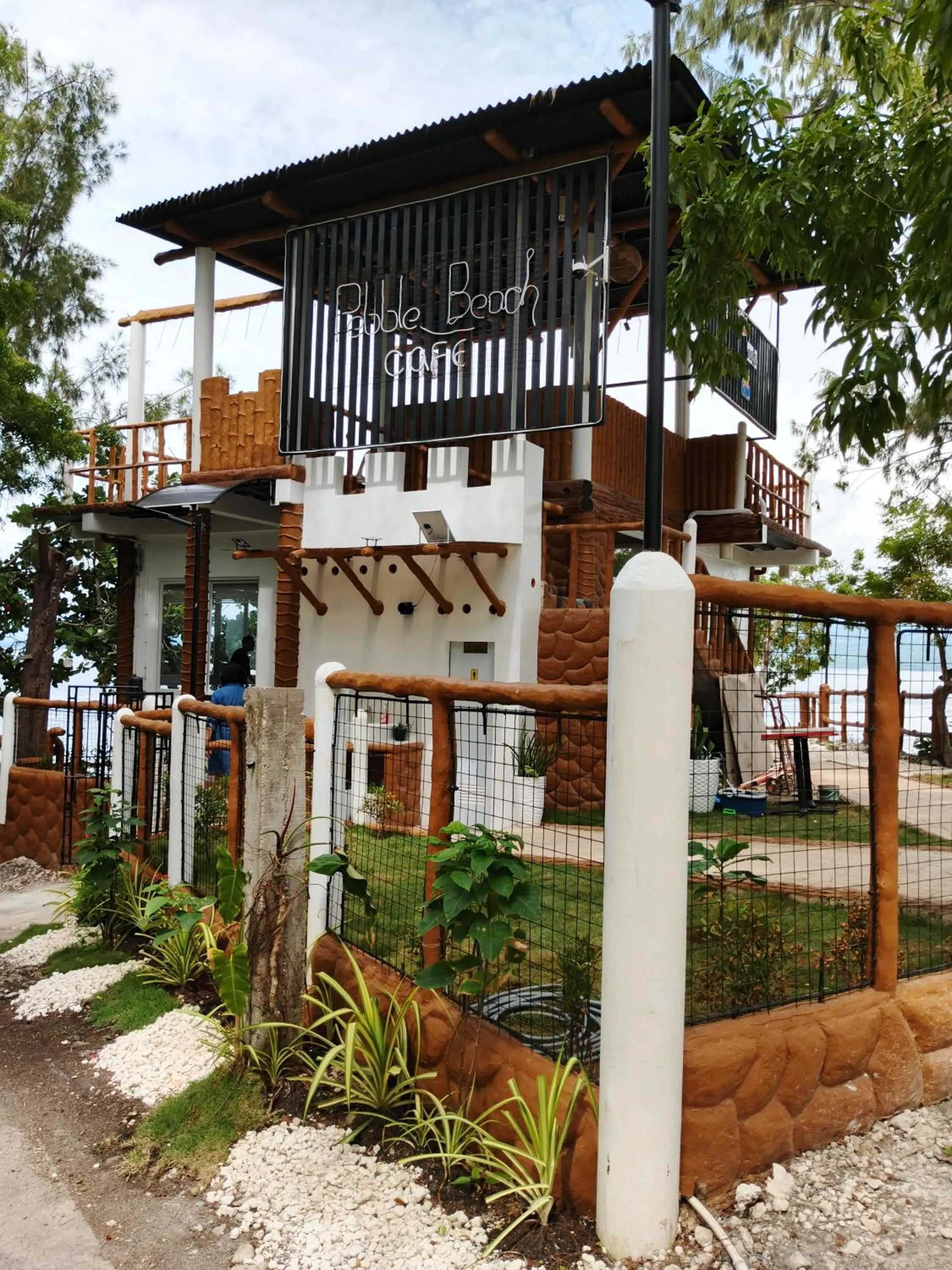 Coffee/tea facilities in Santander Pebble Beach Resort