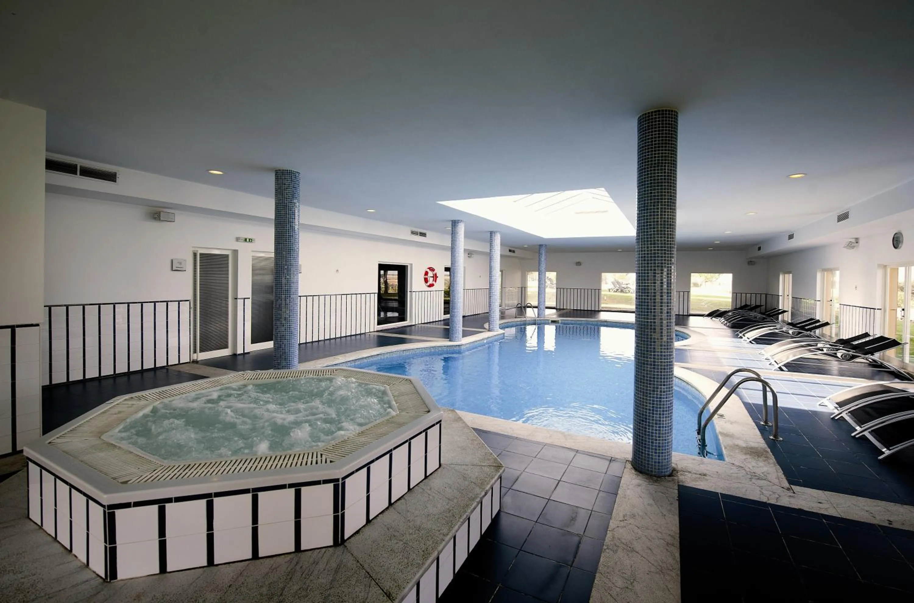 Swimming pool in Vila Gale Alentejo Vineyard - Clube de Campo