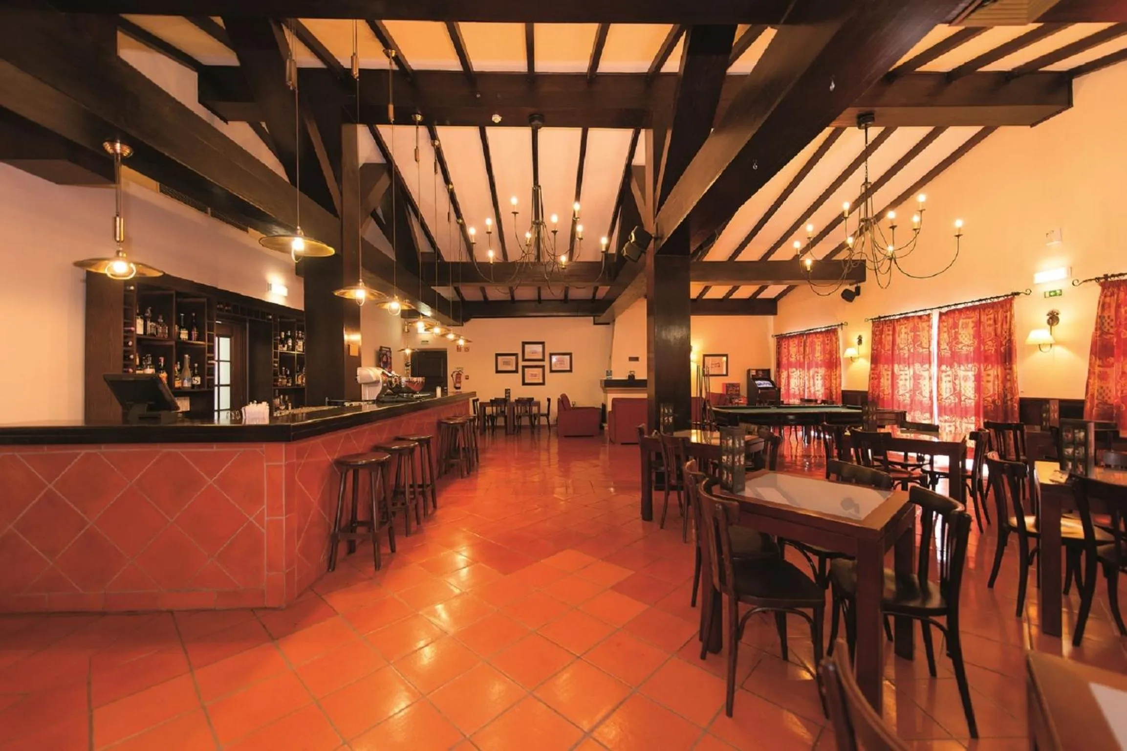 Lounge or bar in Vila Gale Alentejo Vineyard - Clube de Campo