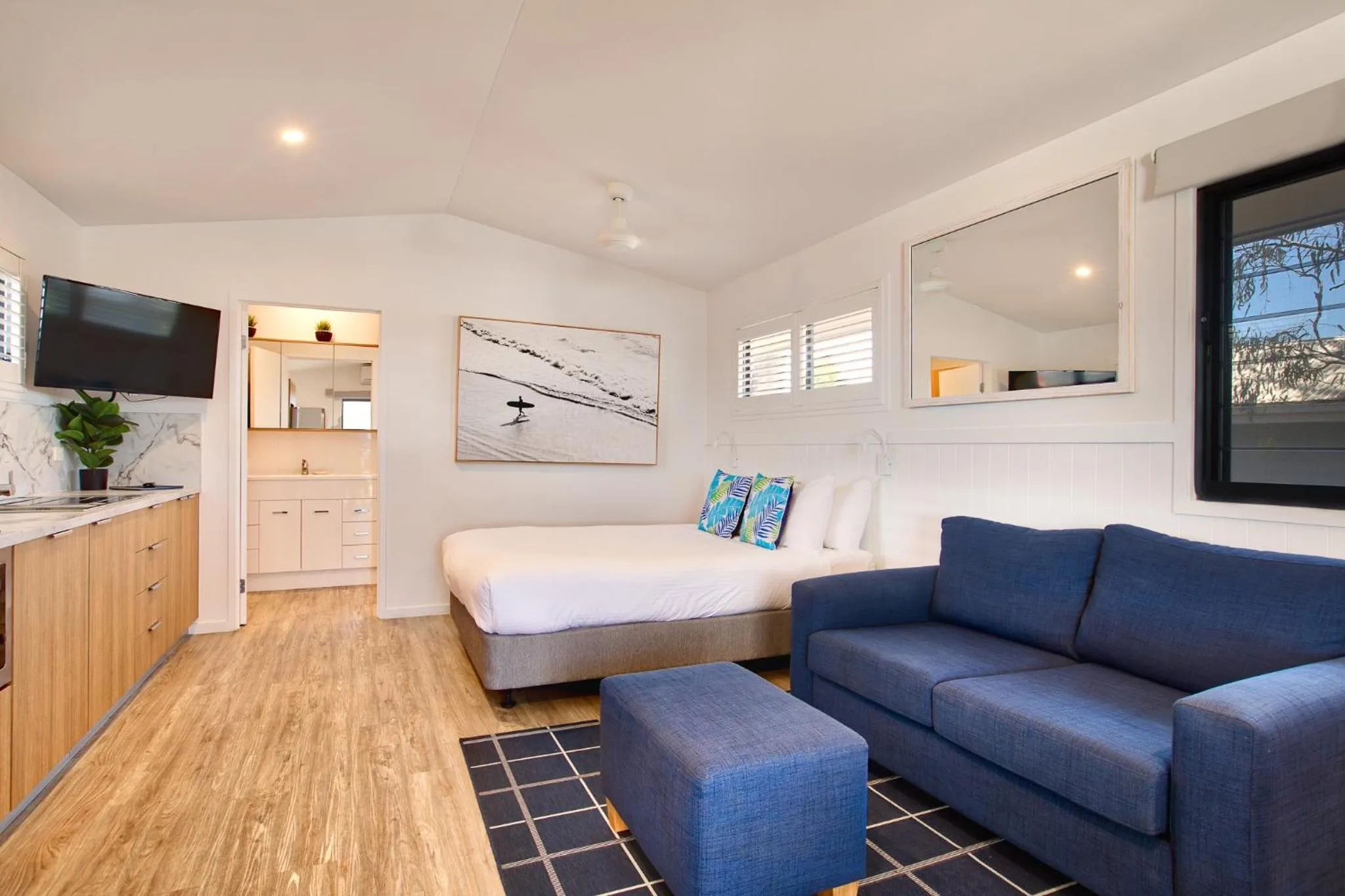 Photo of the whole room in BIG4 Sandstone Point Holiday Resort Bribie Island