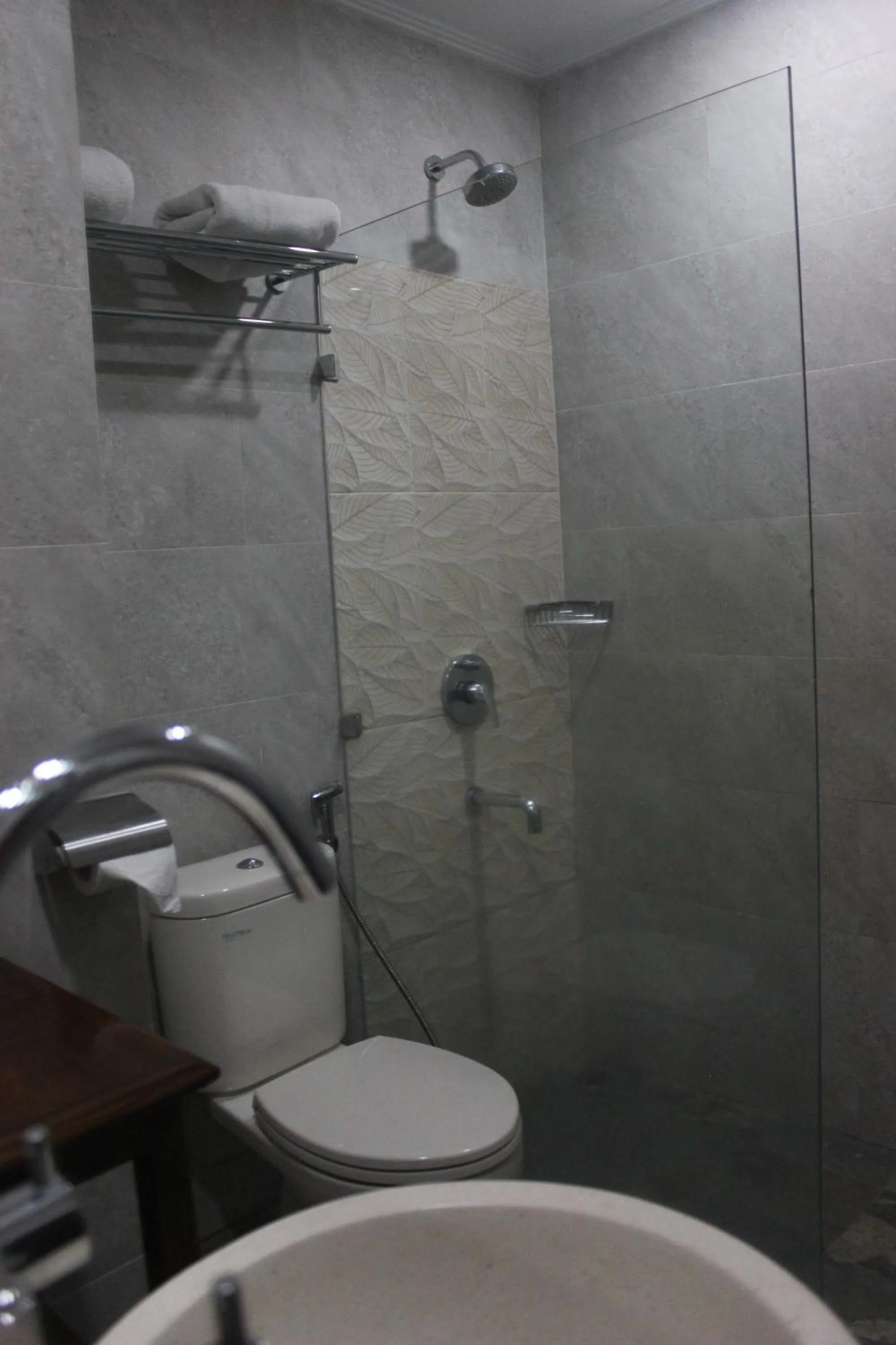 Bathroom in Onih Hotel