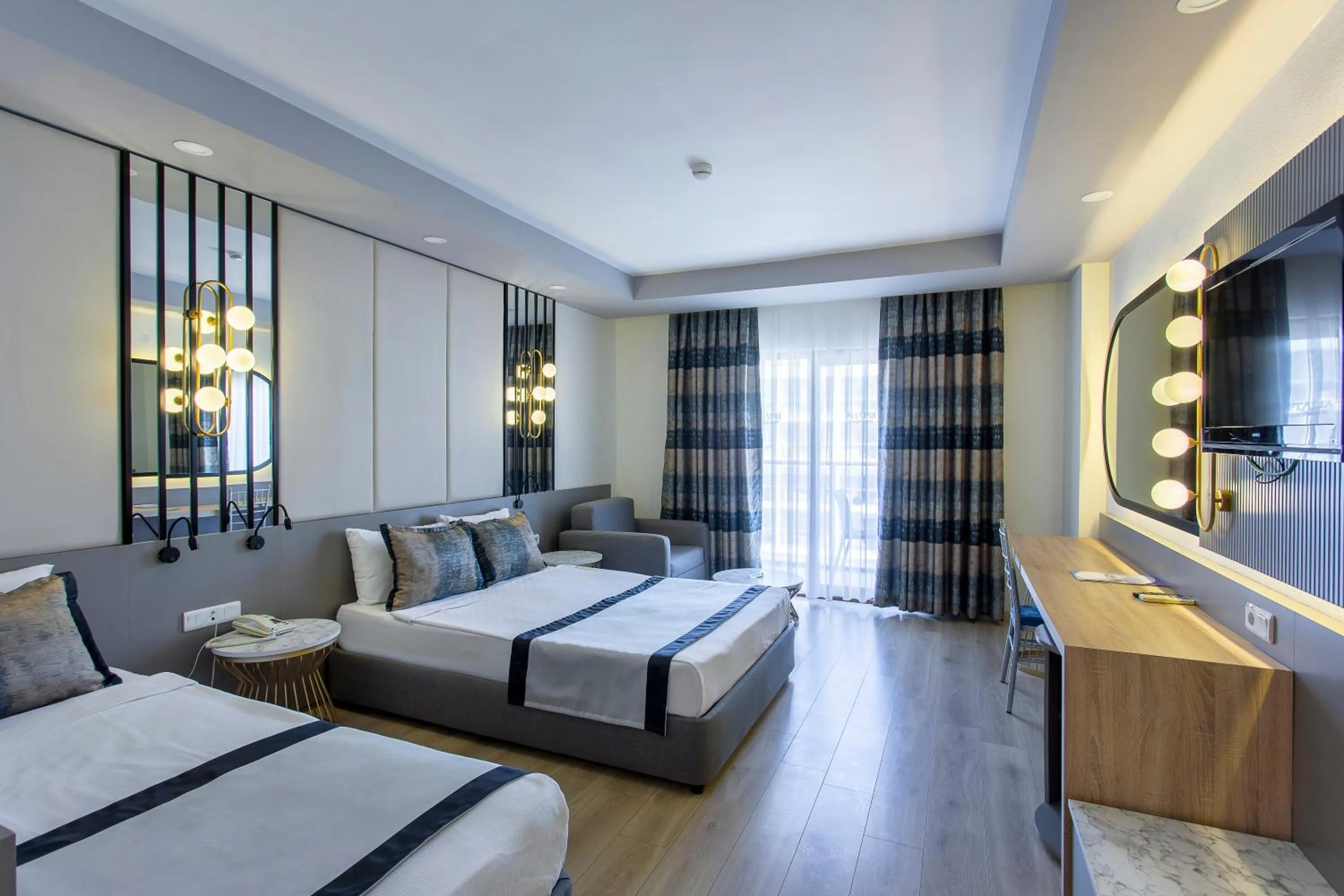 Photo of the whole room, Bed in Eftalia Aqua Resort