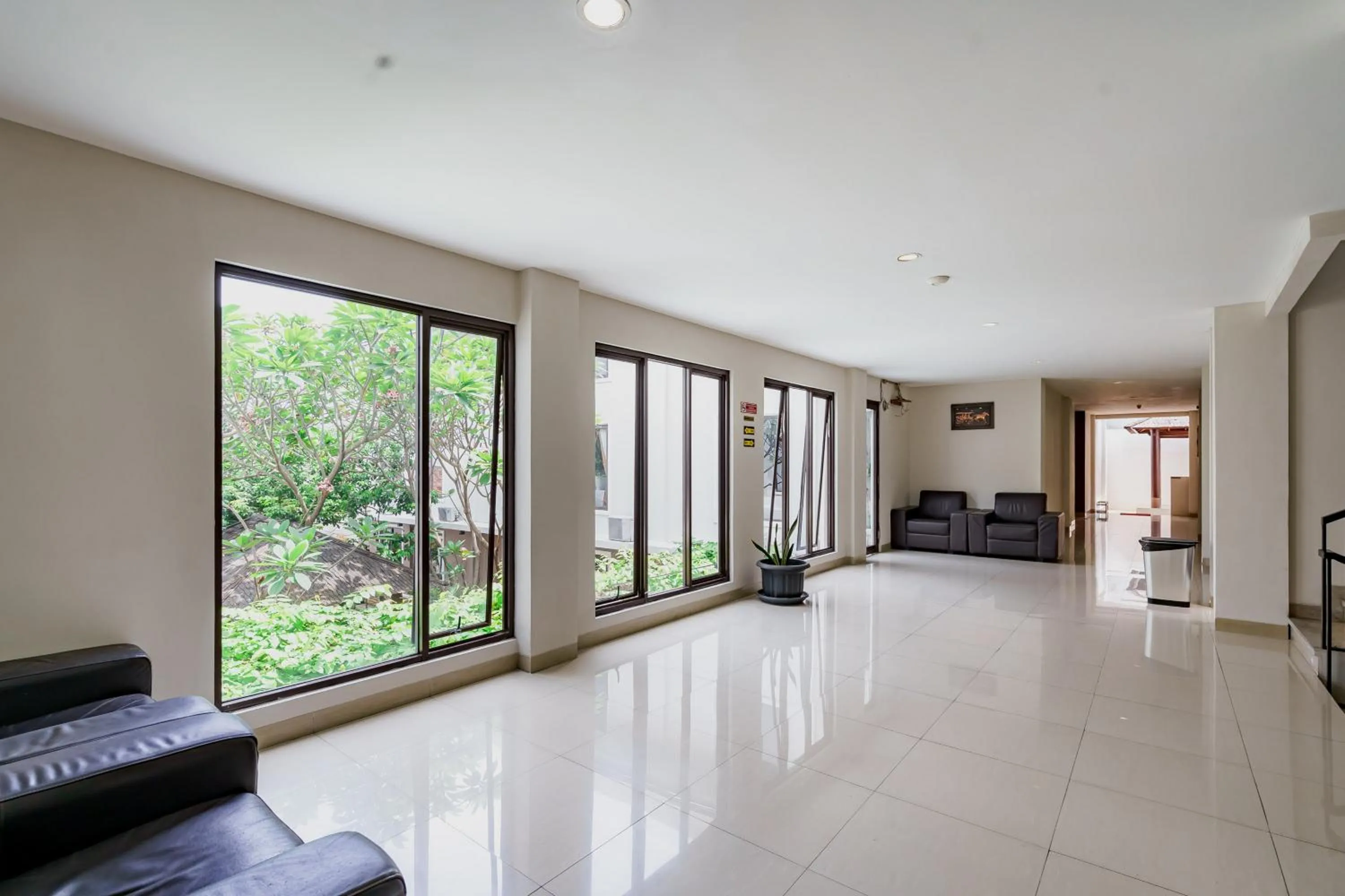 Property building in Sans Vibes Jasmine Suite TB Simatupang