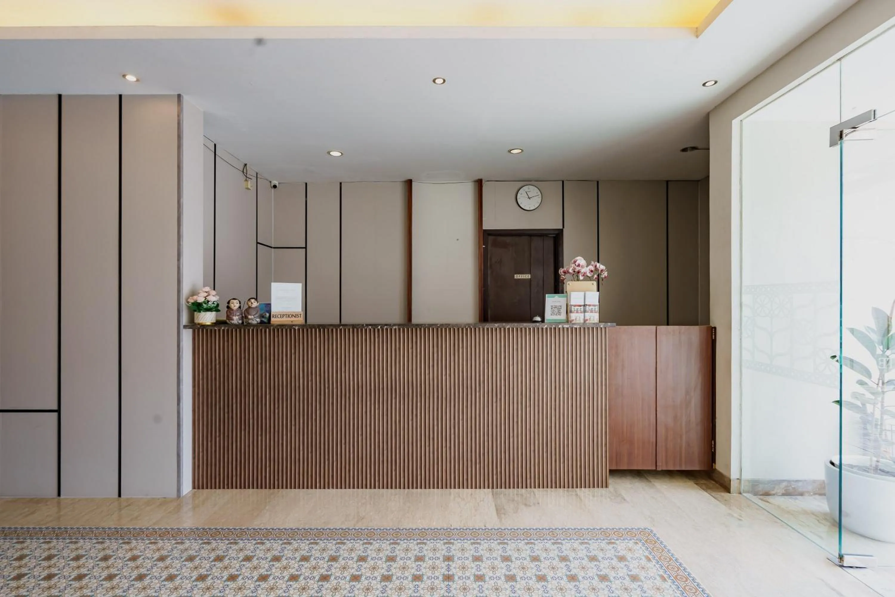 Lobby or reception in Sans Vibes Jasmine Suite TB Simatupang