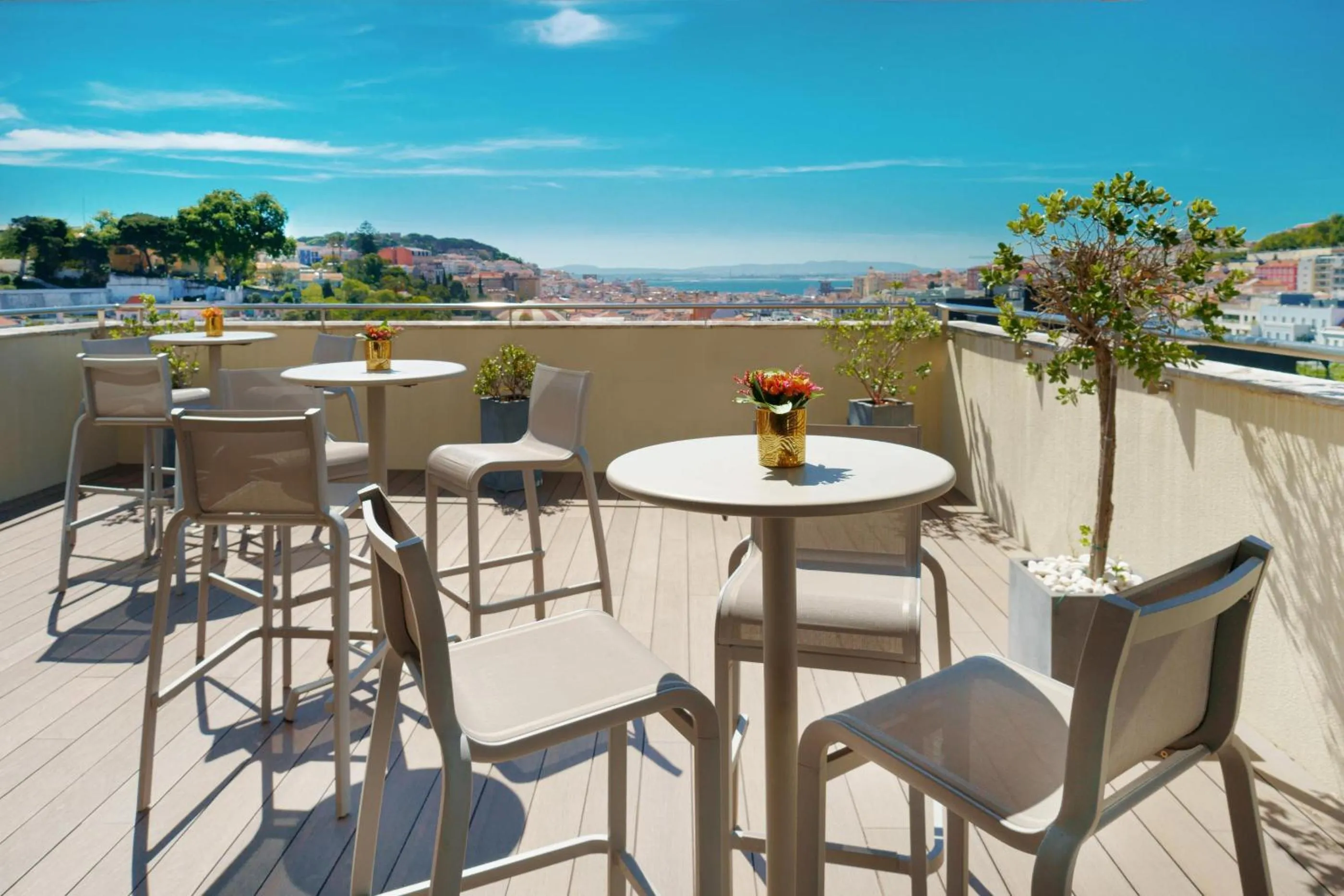 Property building in NH Collection Lisboa Liberdade