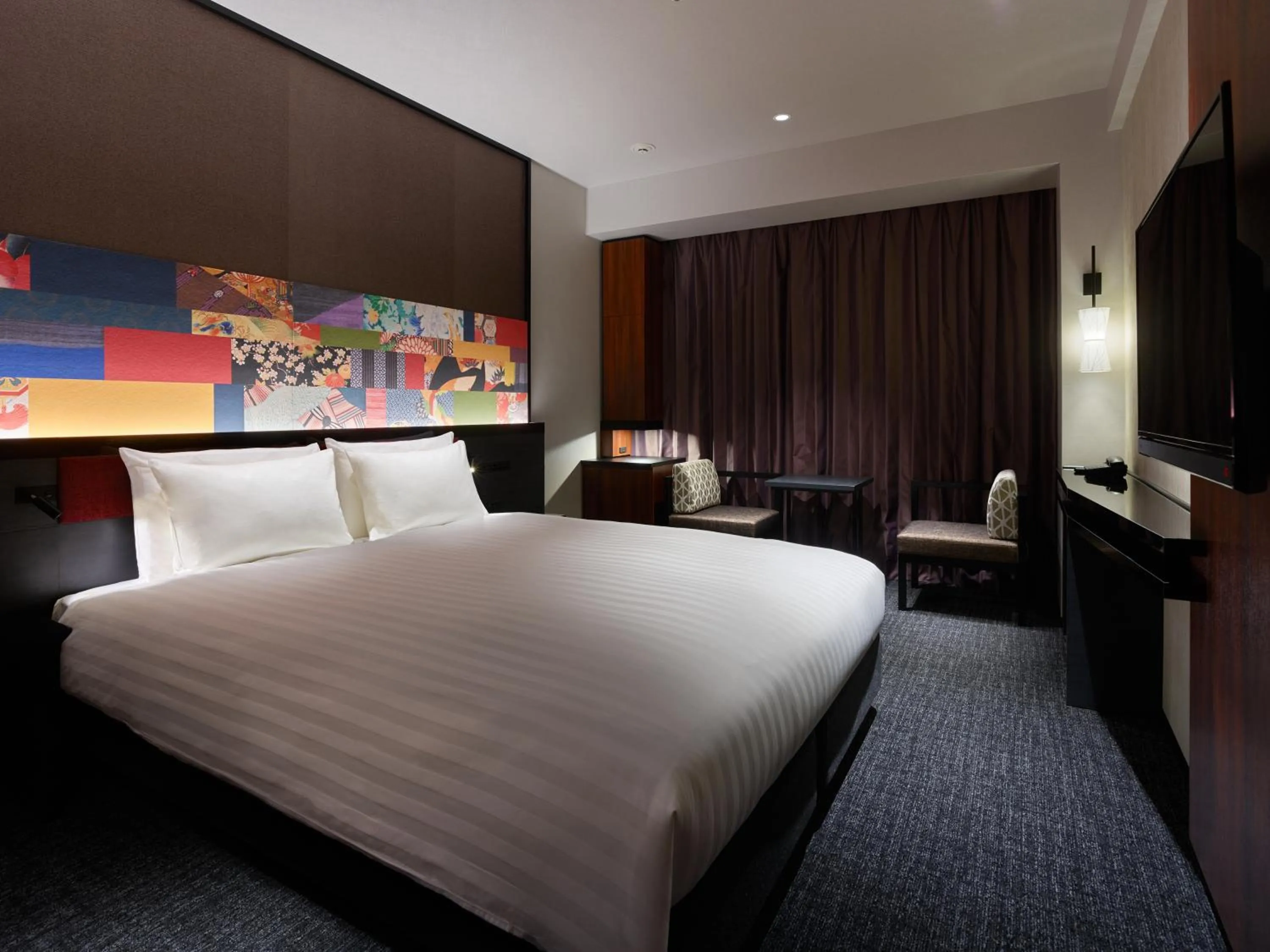 Moderate Queen Room in Mitsui Garden Hotel Kanazawa