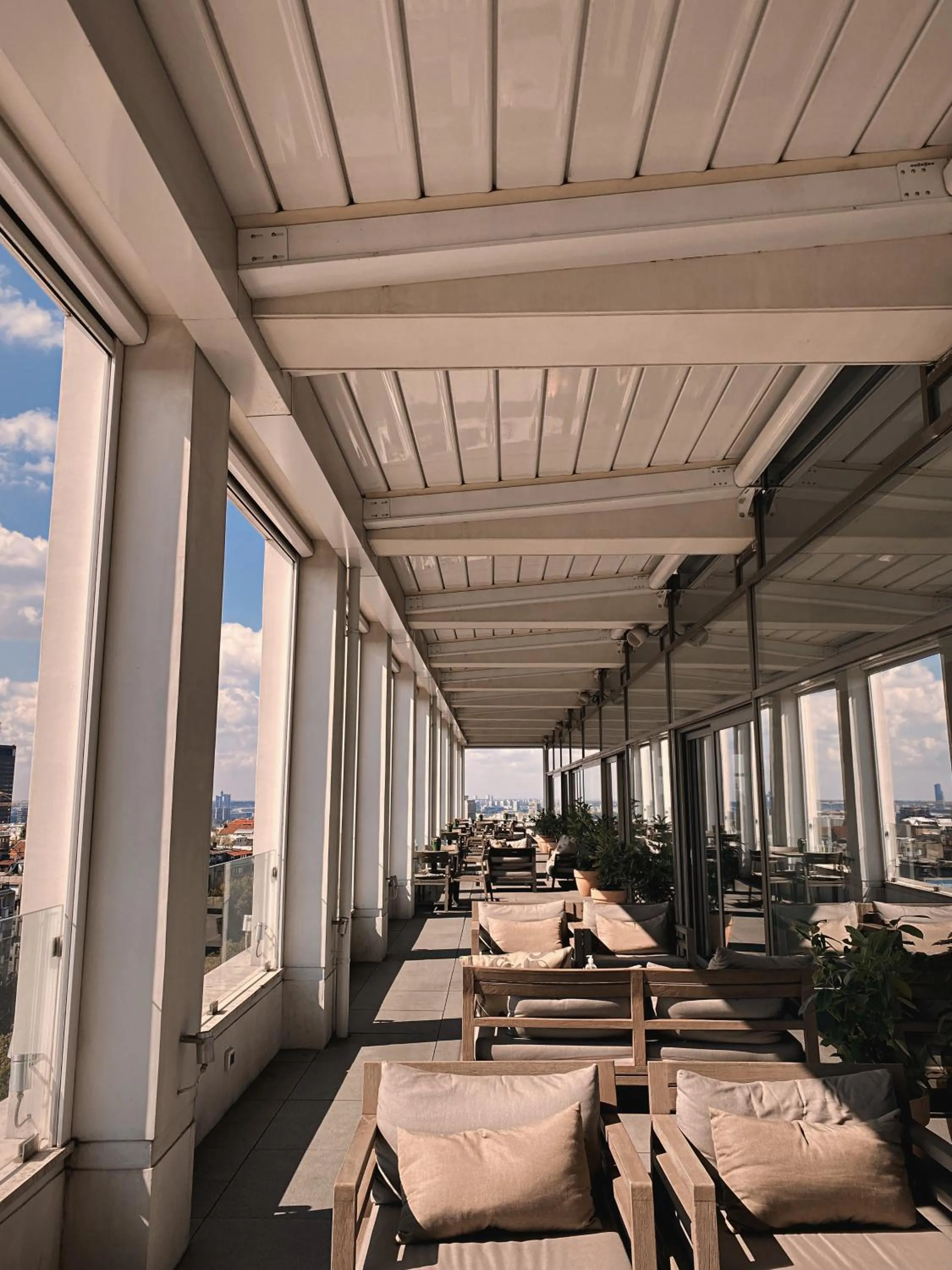 Restaurant/places to eat in Metropol Palace, Belgrade