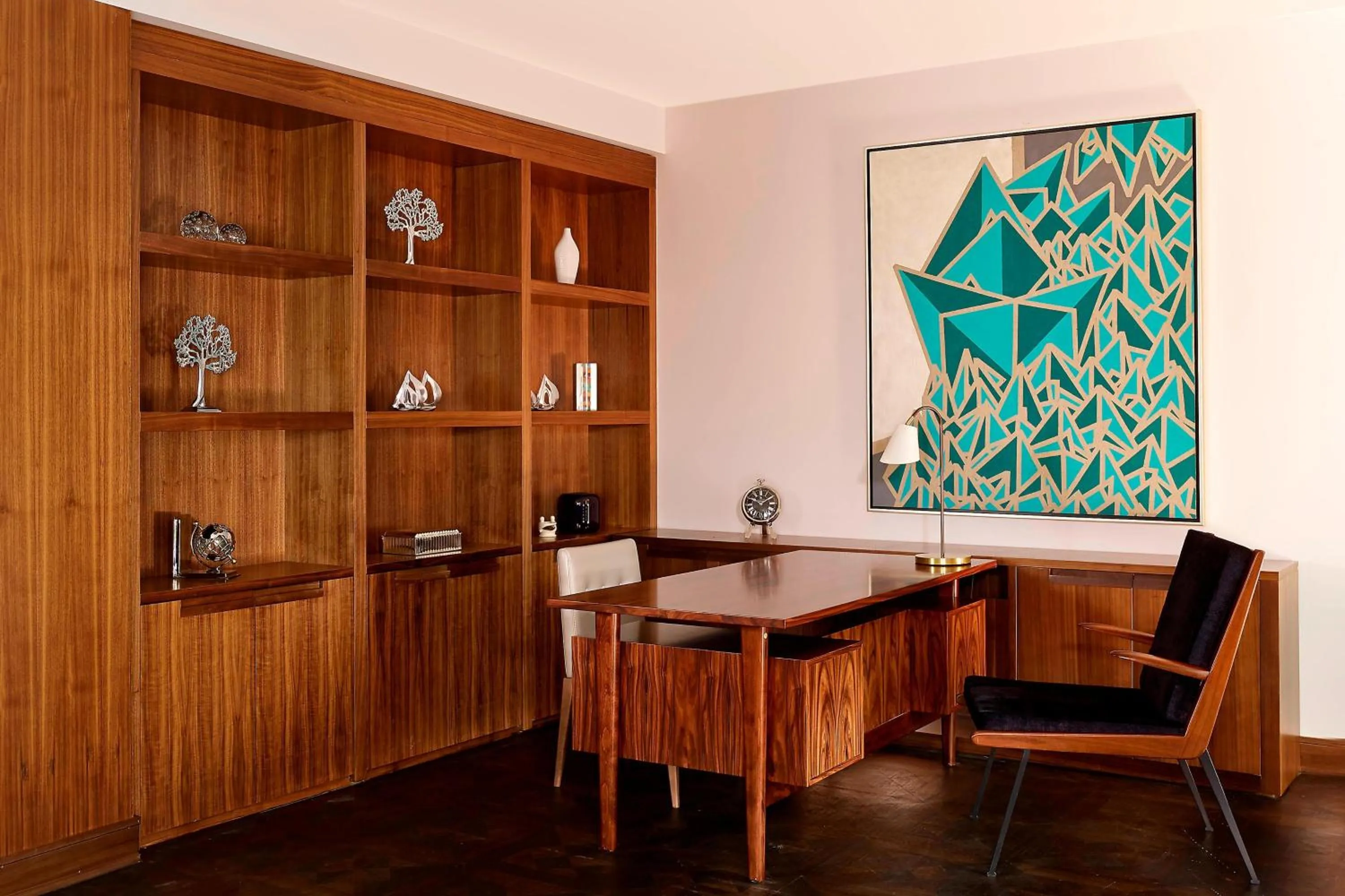 Photo of the whole room in Metropol Palace, Belgrade