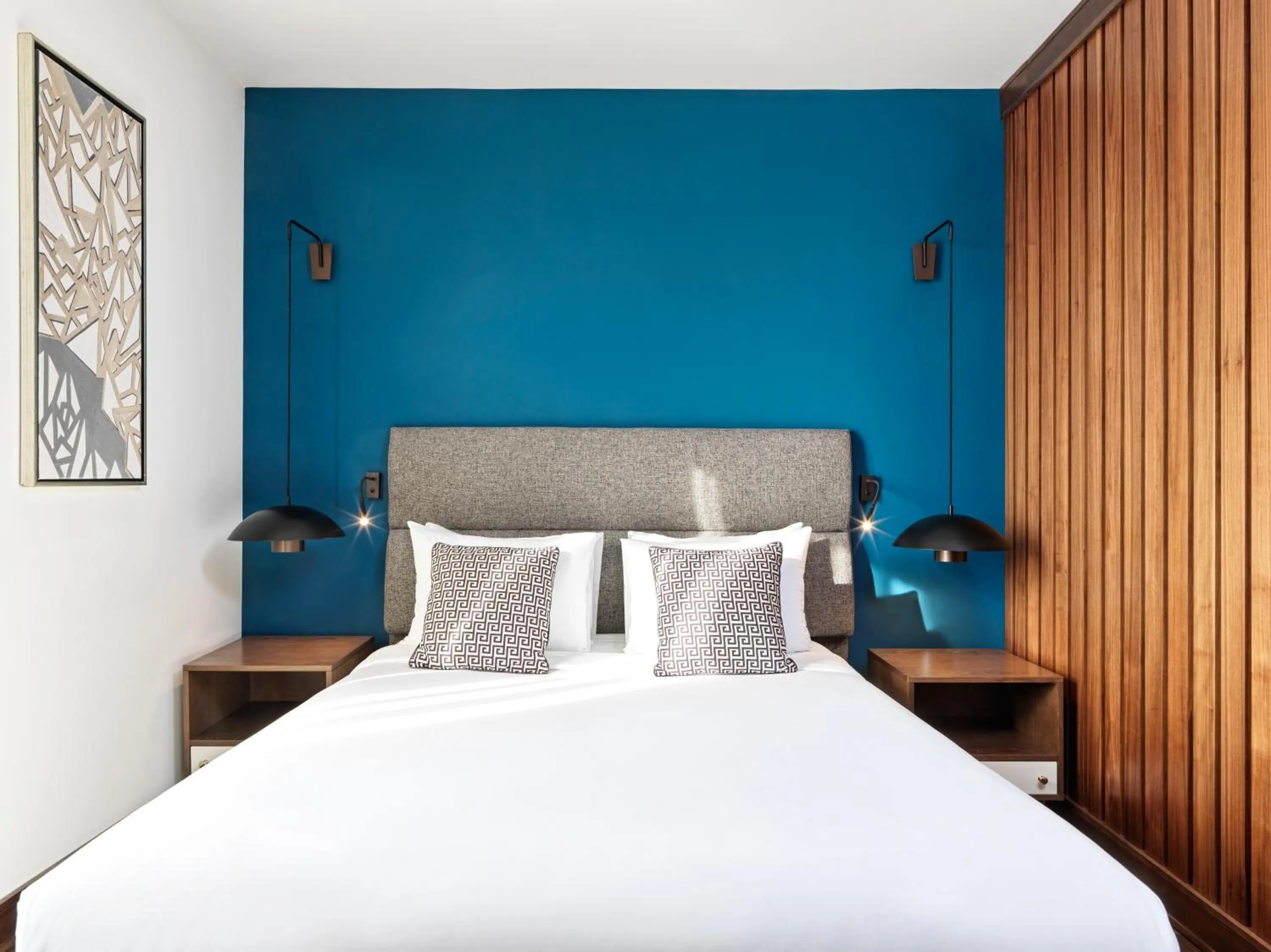 Bed in Metropol Palace, Belgrade