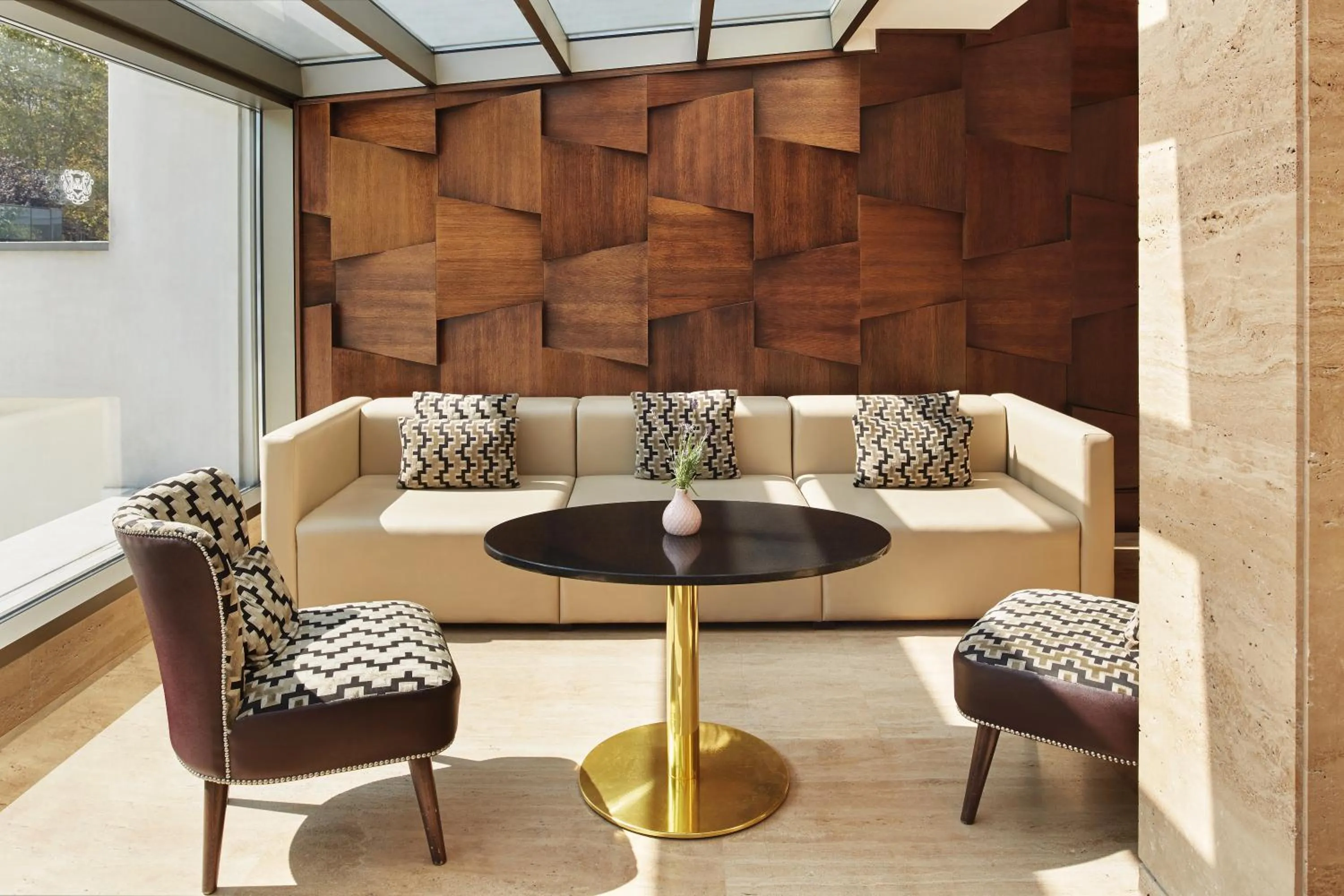 Lobby or reception in Metropol Palace, Belgrade