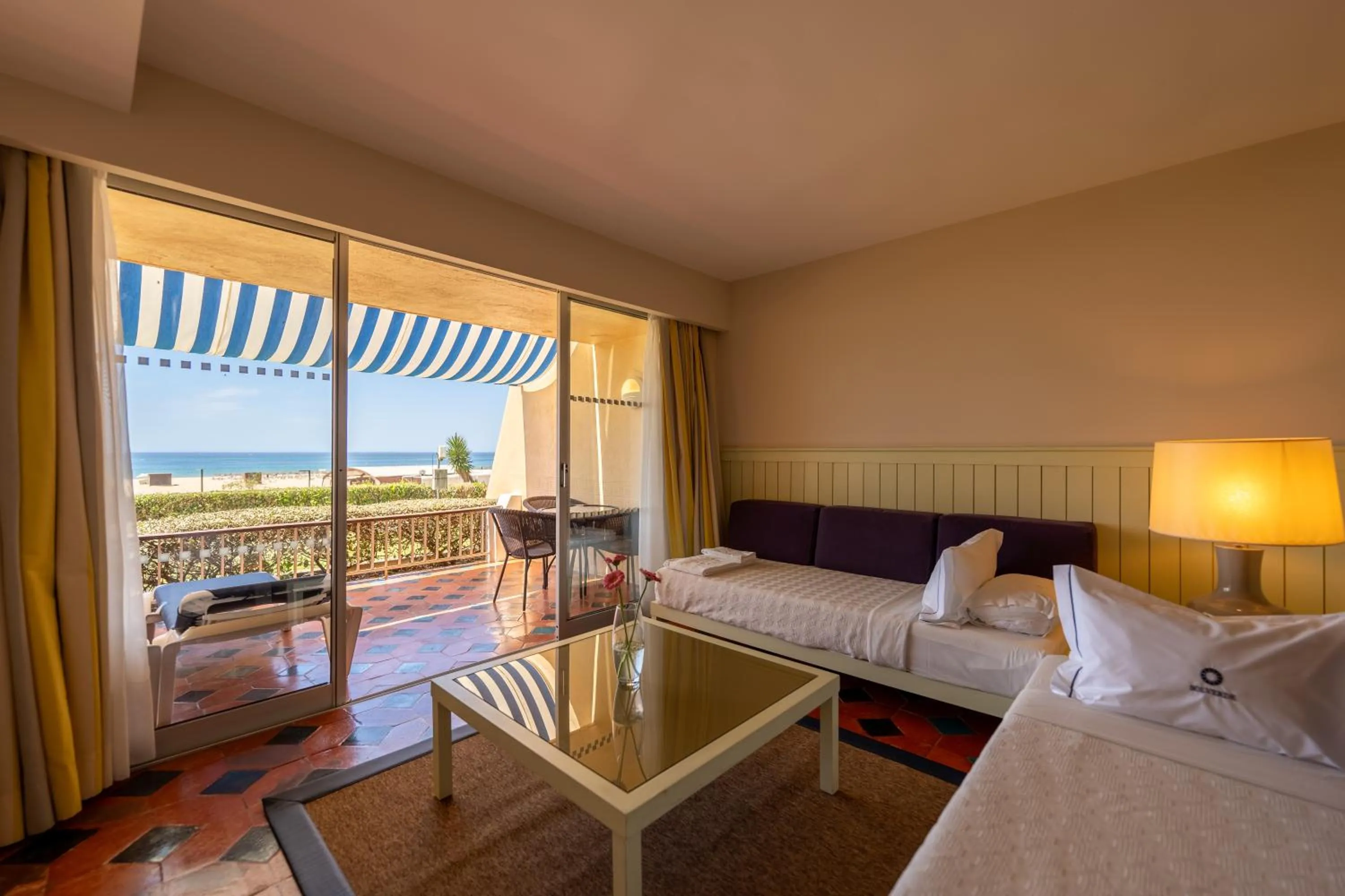 Bedroom, Bed in Algarve Casino Hotel