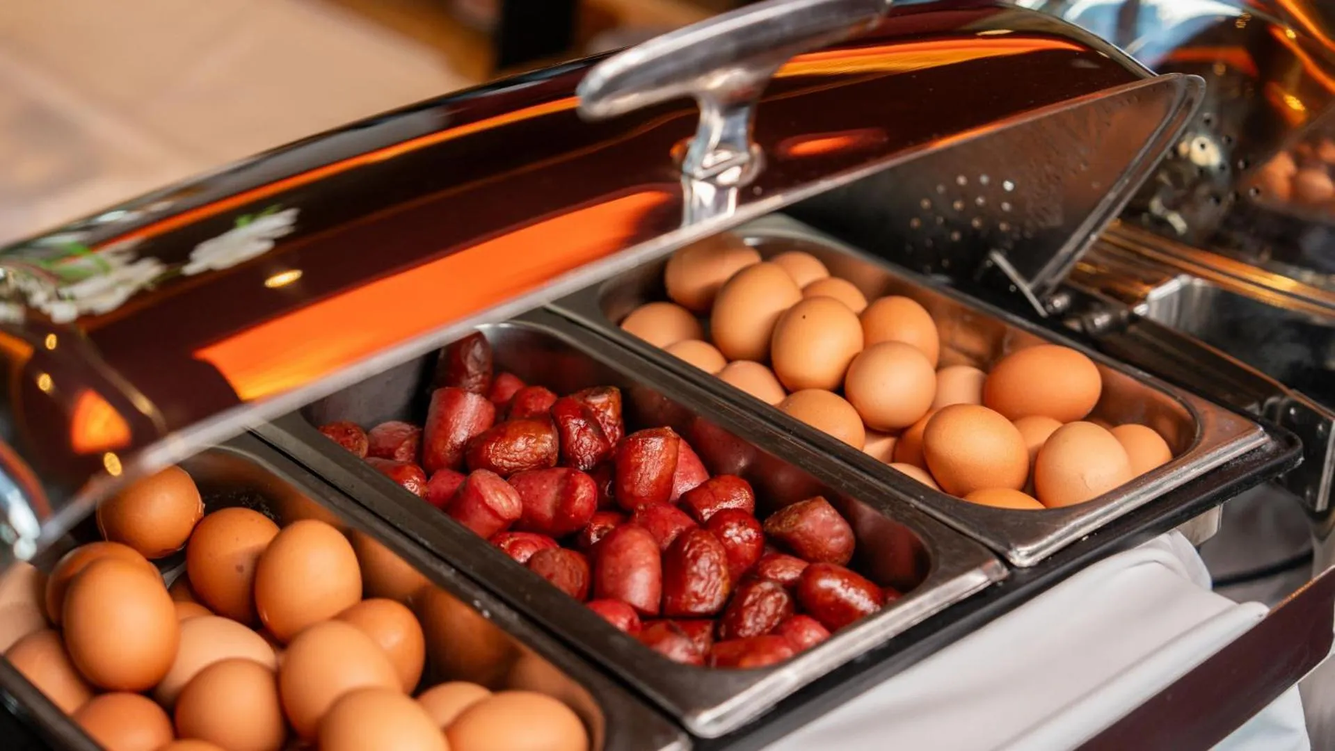 Continental breakfast in Algarve Casino Hotel