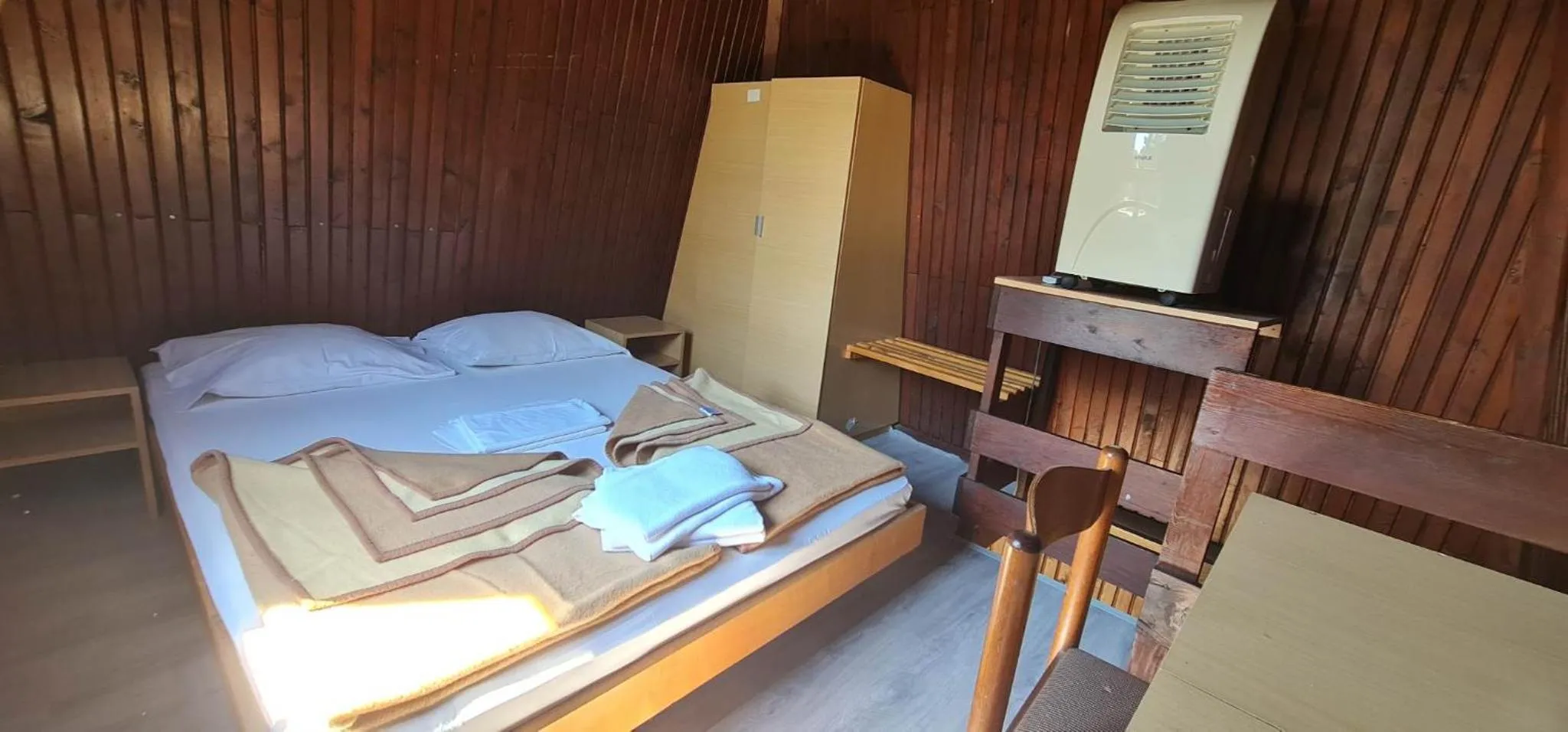 Bedroom, Bed in FKK Ada Bojana