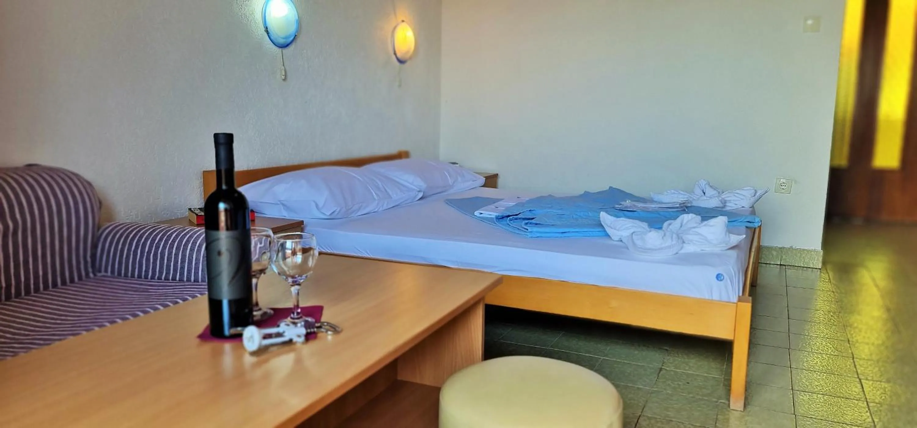 Bed in FKK Ada Bojana