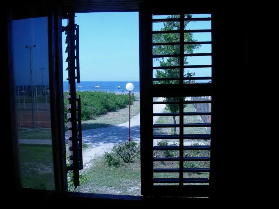 Double bed Cabin with sea view - single occupancy in FKK Ada Bojana Double bed Cabin with sea view - single occupancy in FKK Ada Bojana