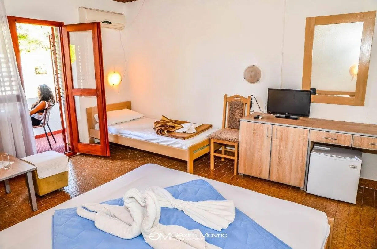 Bedroom, Bed in FKK Ada Bojana